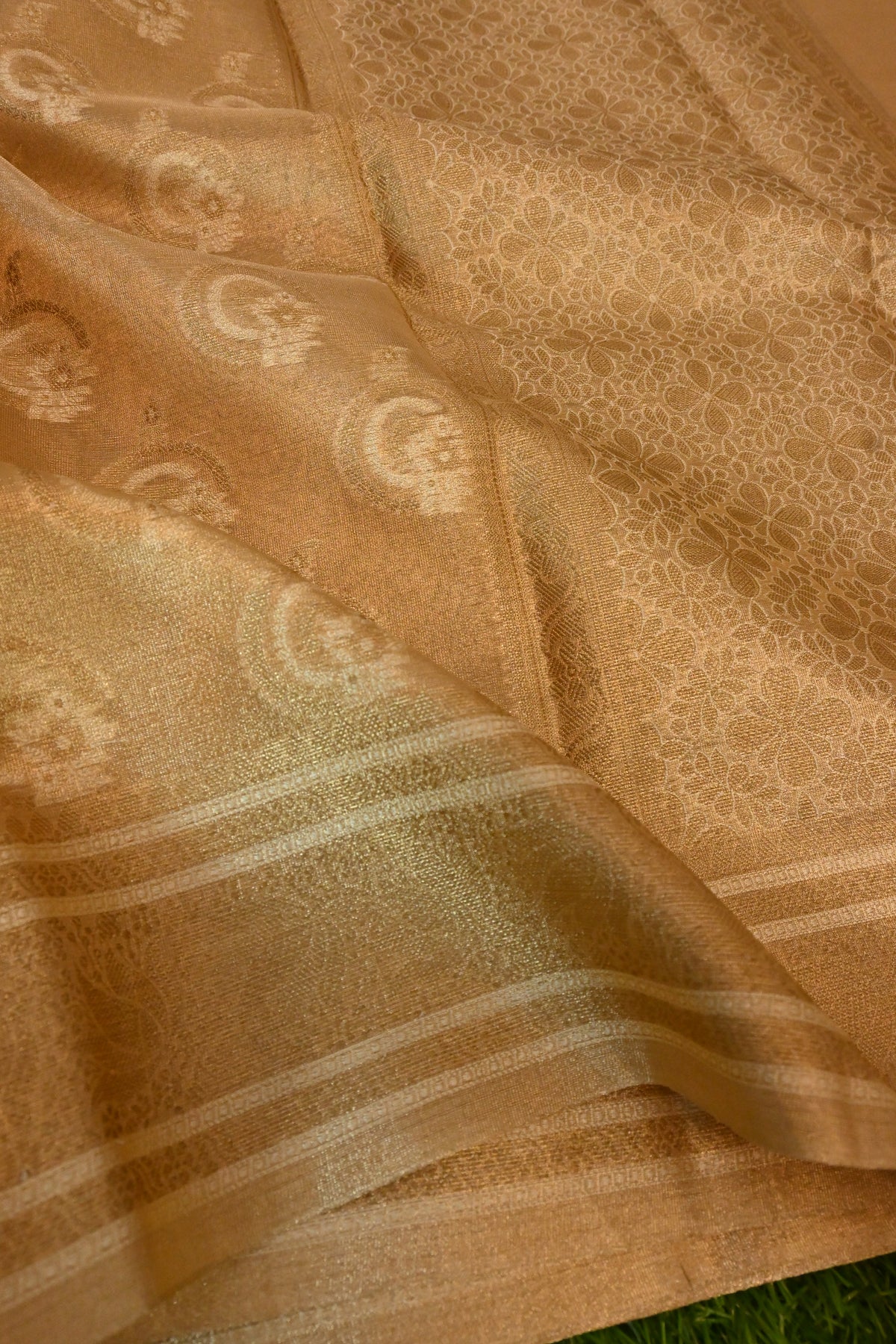 TISSUE SILK SPHERICAL DESIGN SAREE