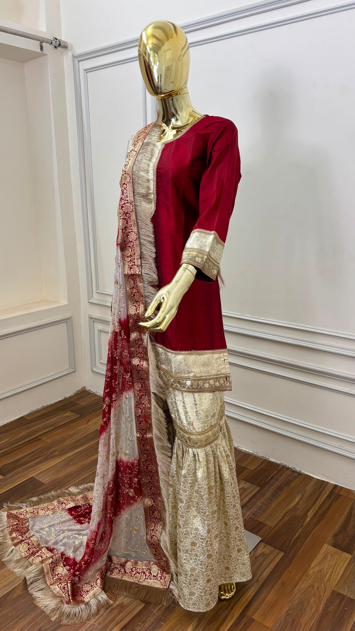 MAROON OFF WHITE CONTRAST GHARARA
