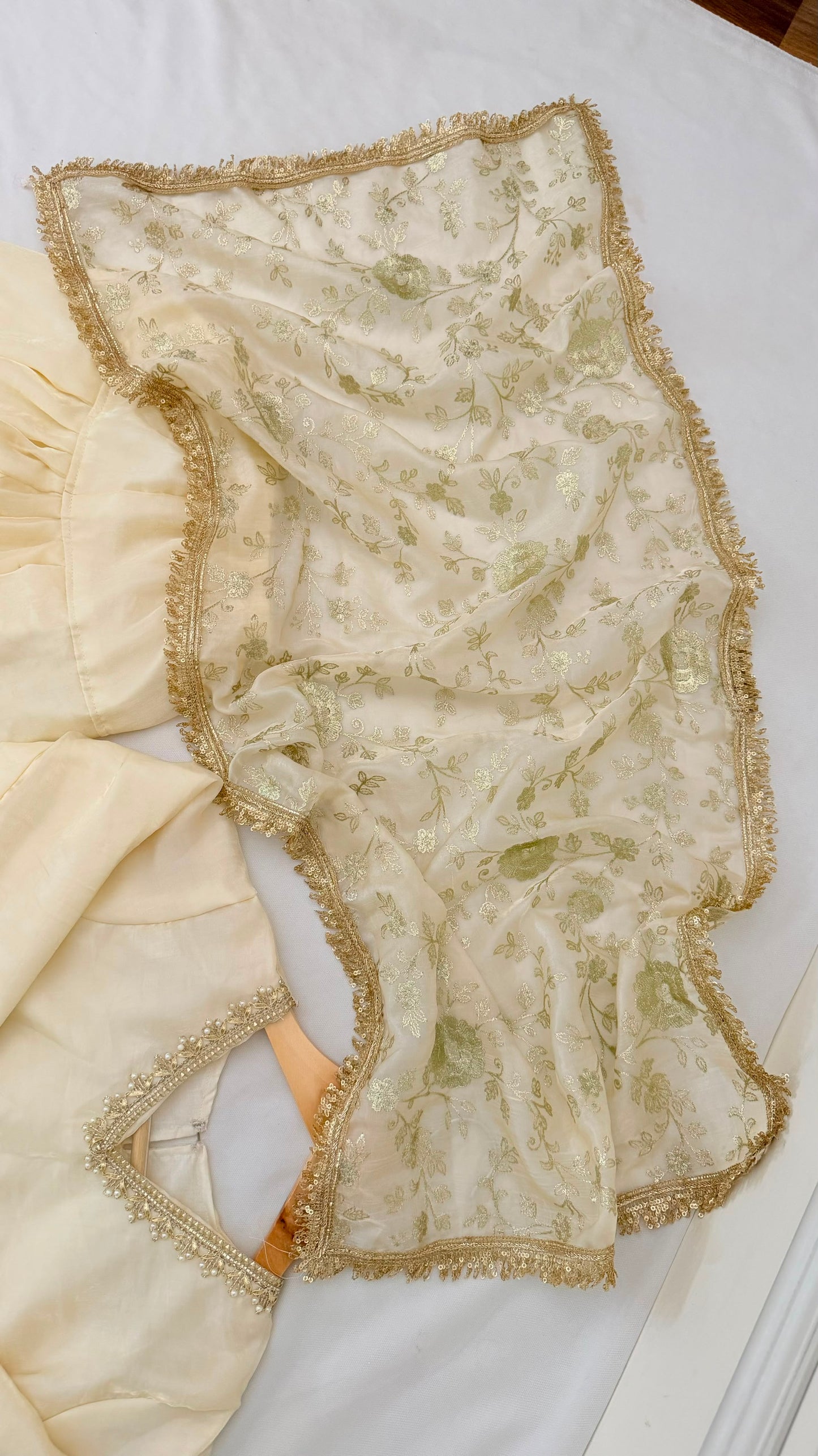 OFF WHITE COLOR KIDS SALWAR SUIT