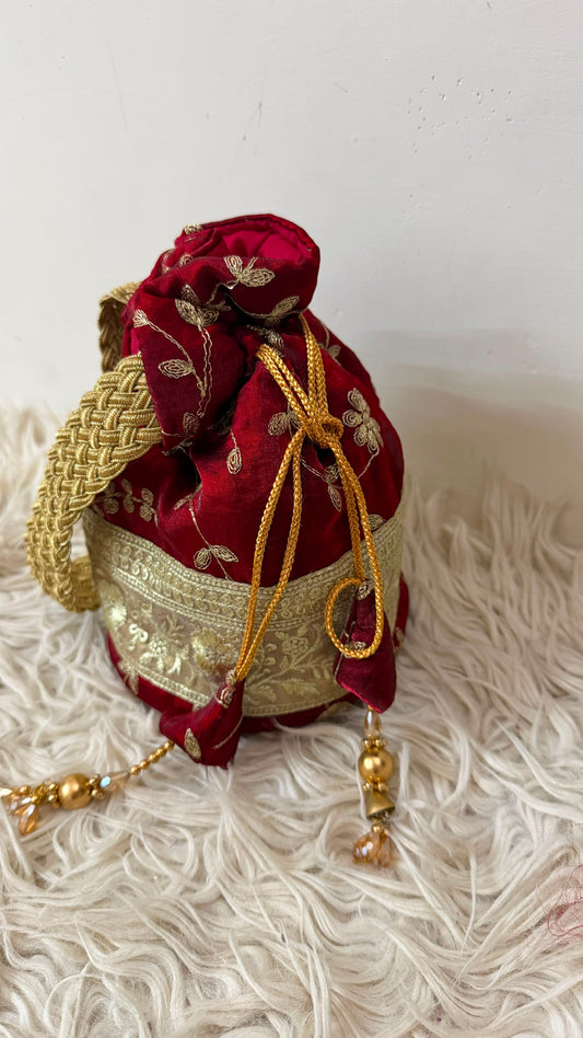 ITALIAN SHIMMER SILK BANARASI POTLI