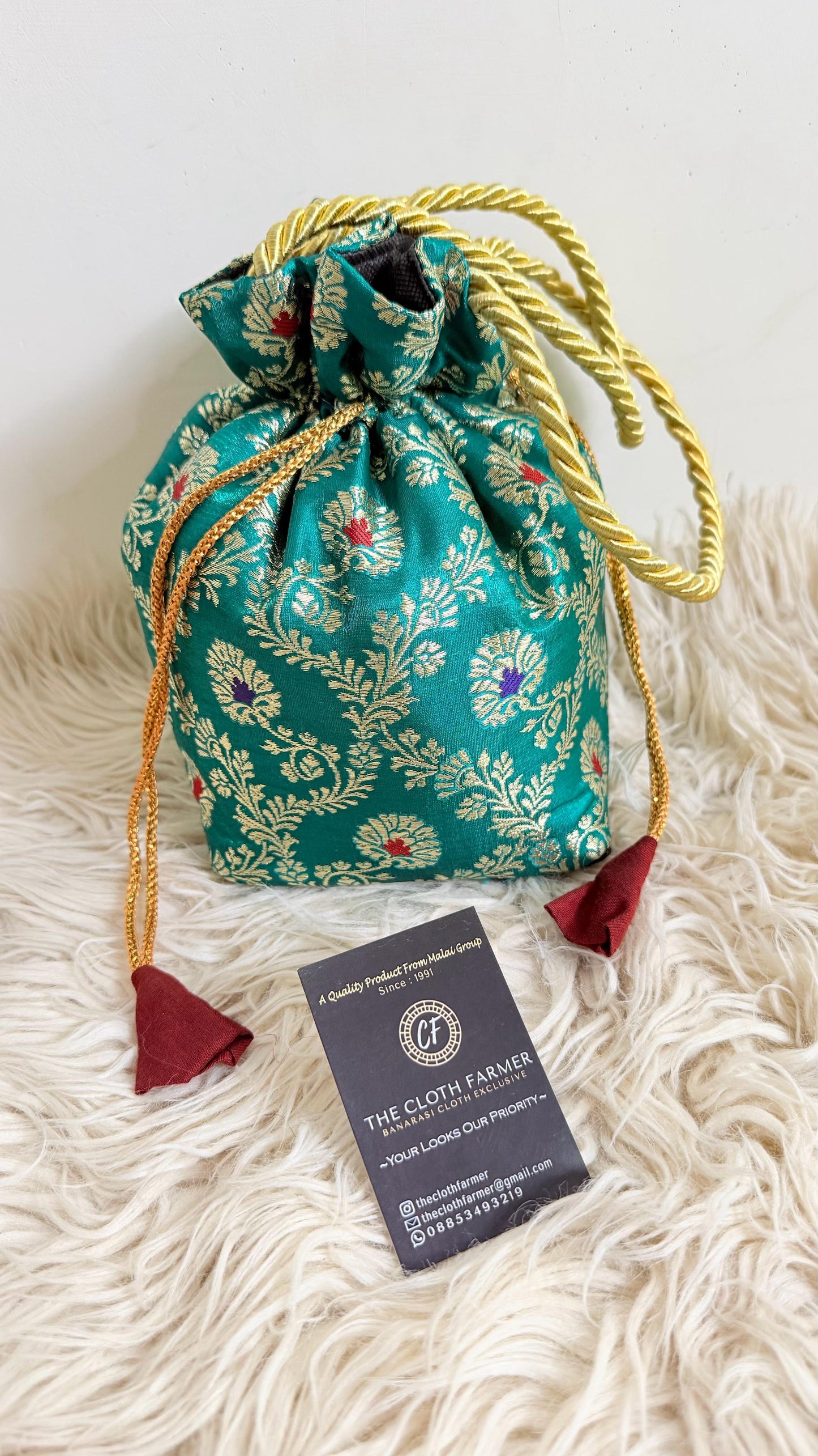PASTLE GREEN COLOR BANARASI KIMKHAB POTLI