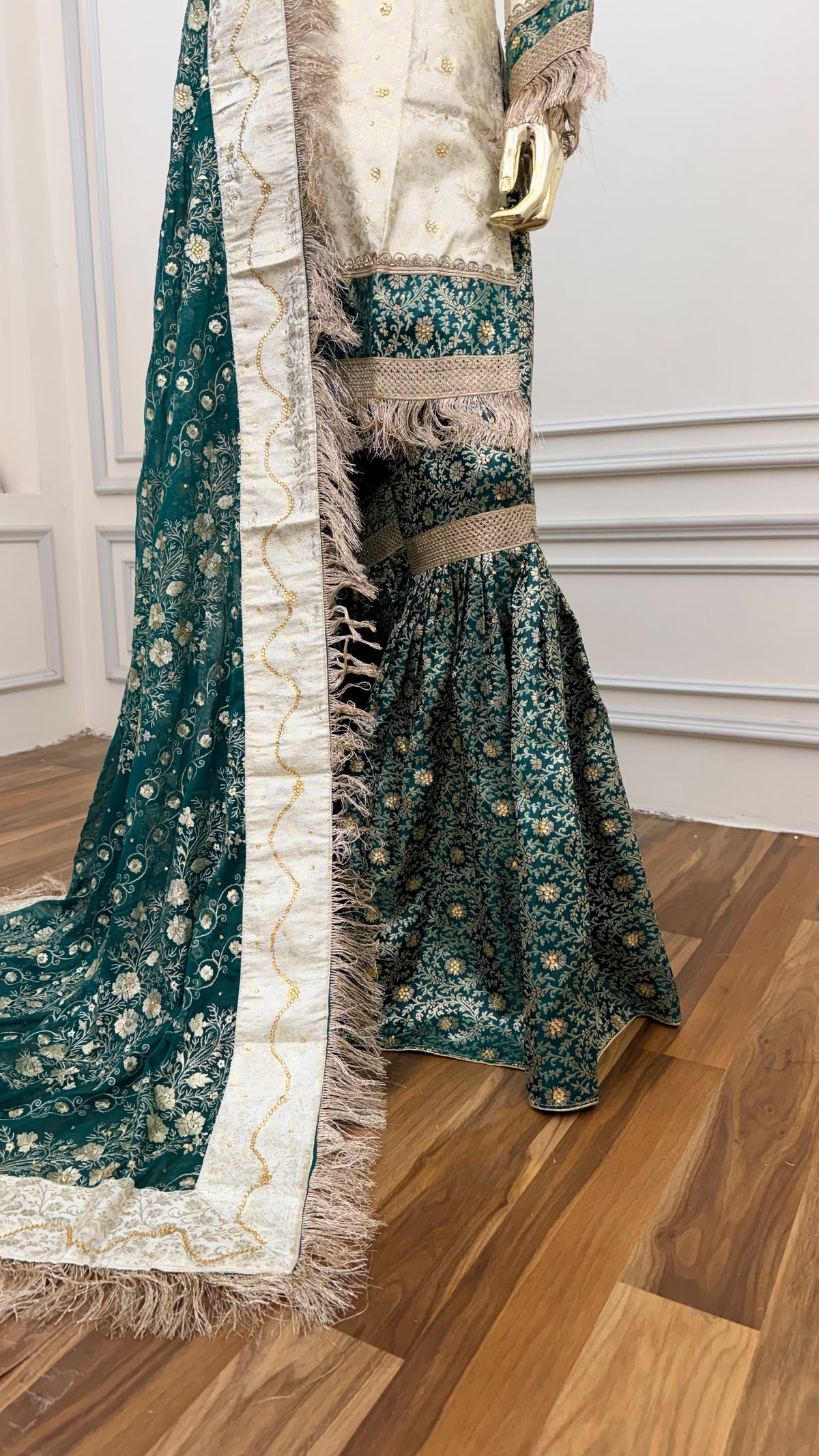 DARK RAMA GREEN OF WHITE CONTRAST GHARARA