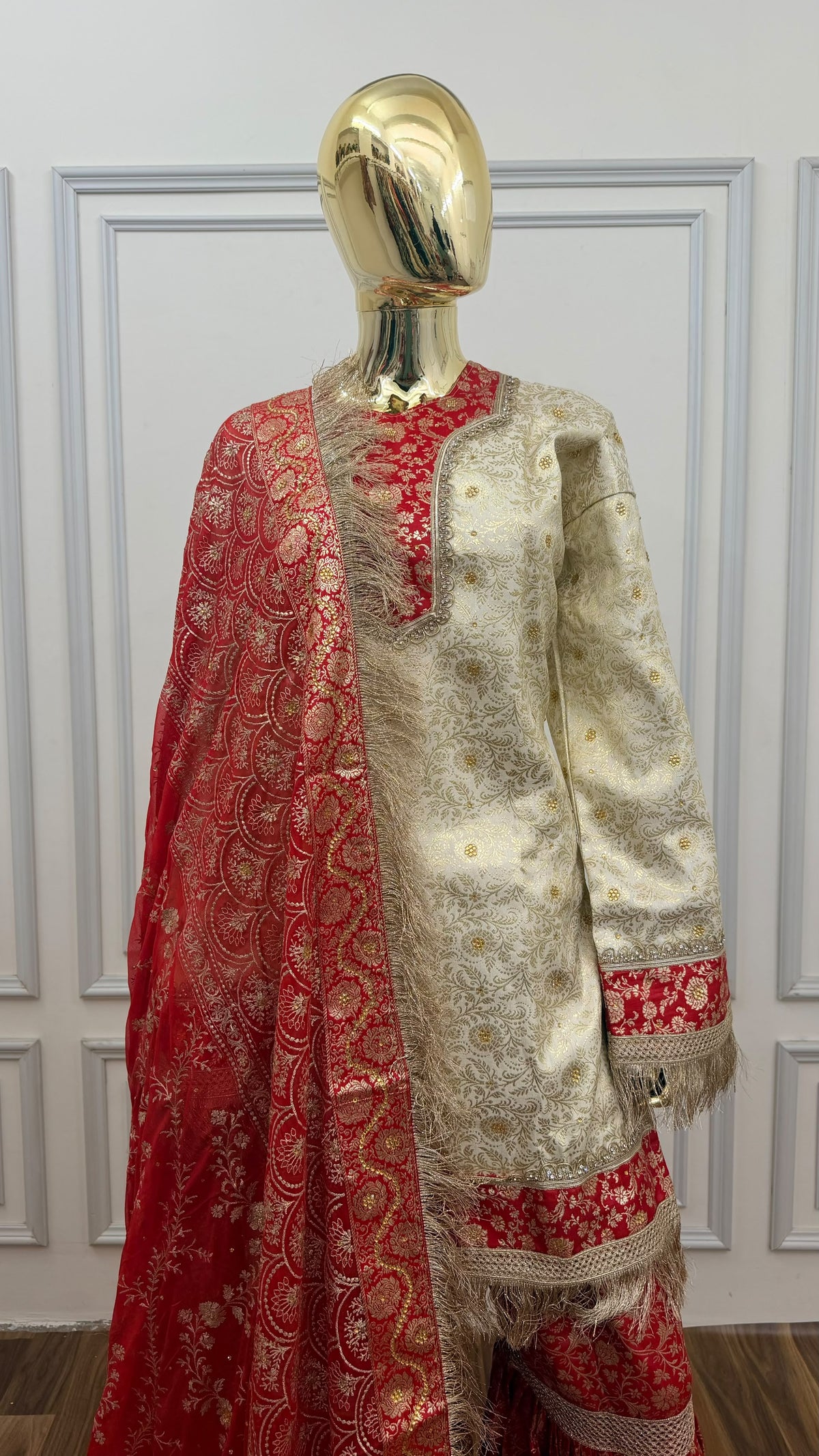 RED COLOR OF WHIT BANARASI KIMKHAB GHARARA WITH STONE WORK