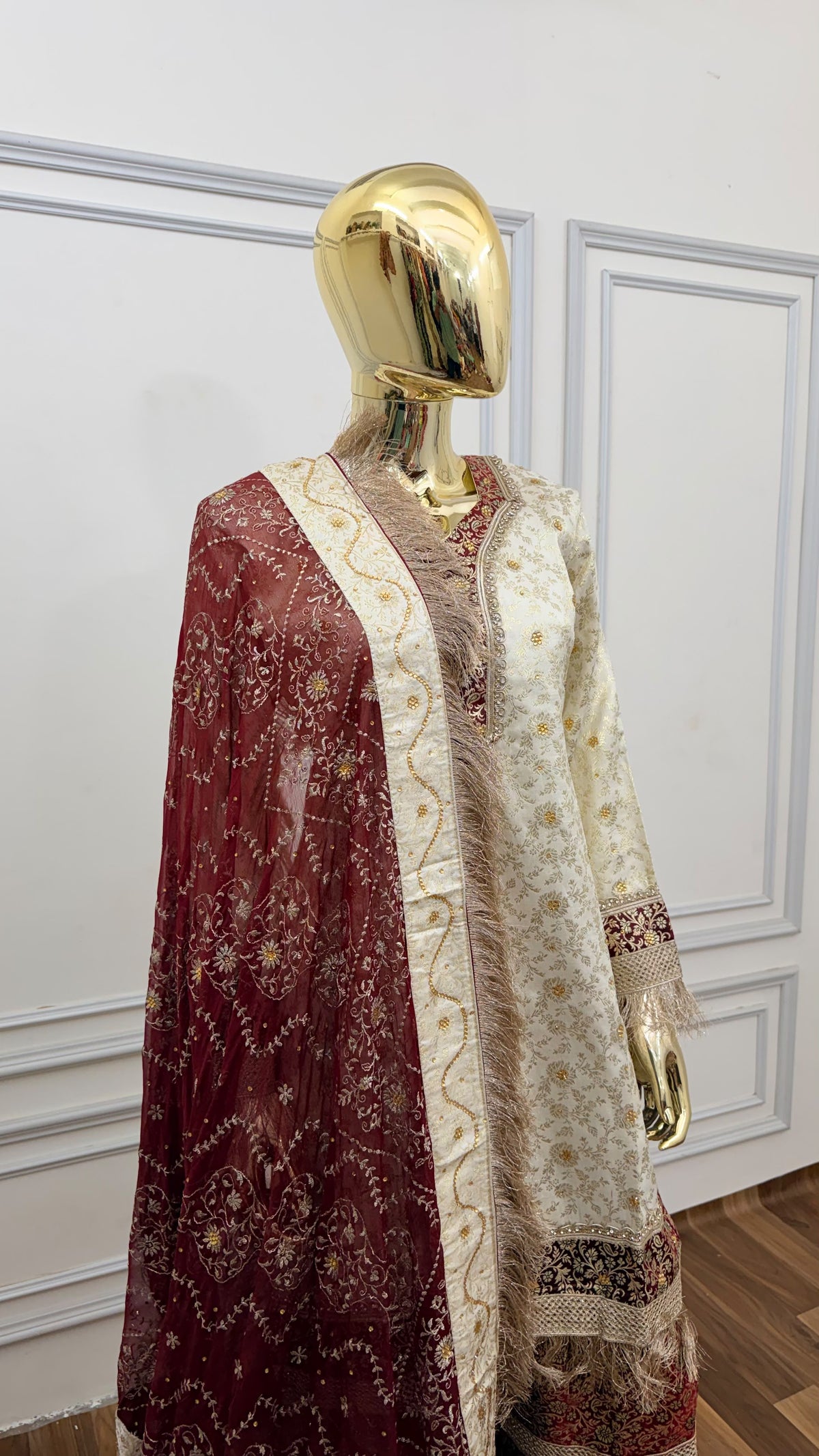 CURRANT RED COLOR OF WHIT BANARASI KIMKHAB GHARARA WITH STONE WORK