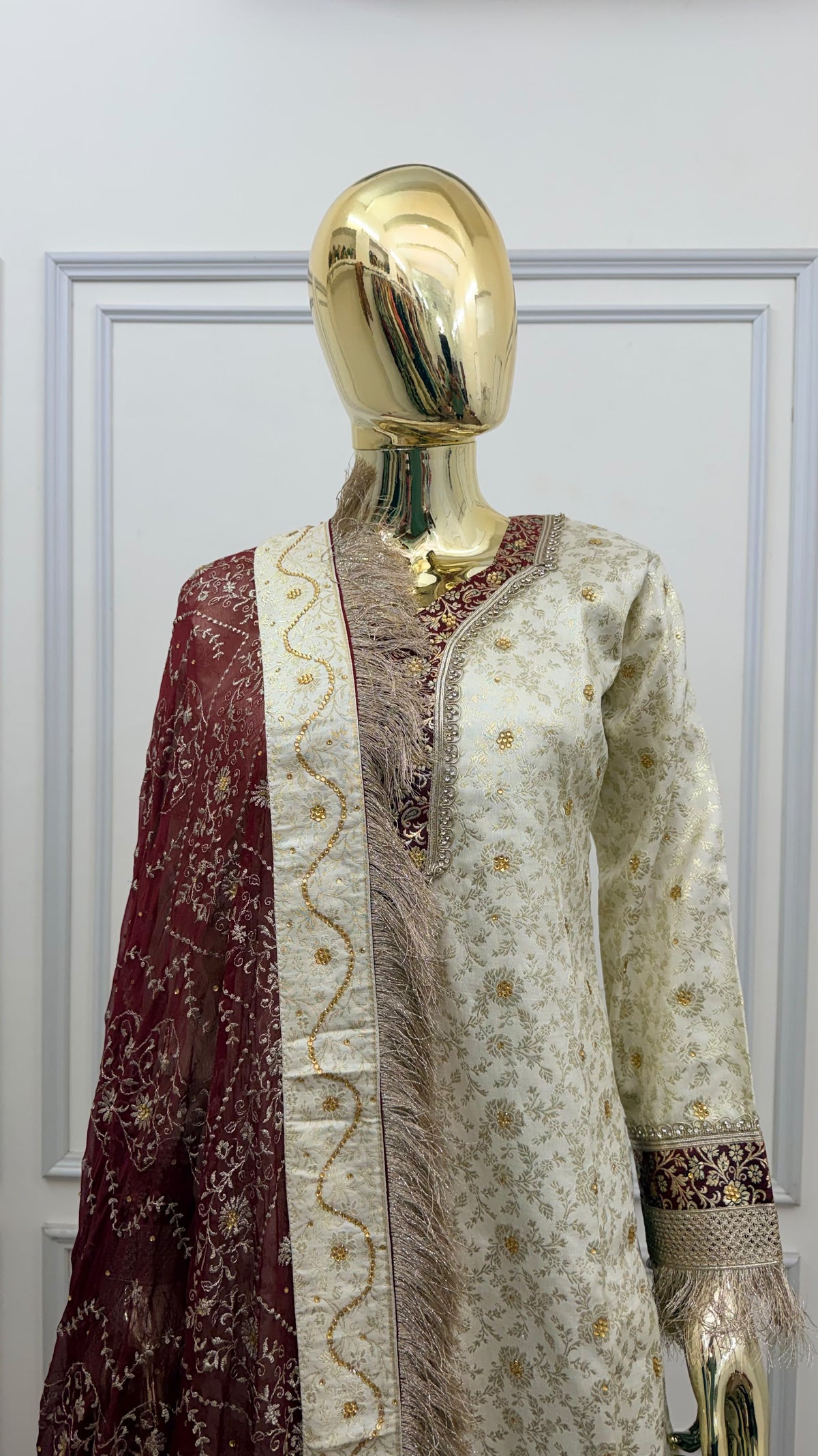 CURRANT RED COLOR OF WHIT BANARASI KIMKHAB GHARARA WITH STONE WORK