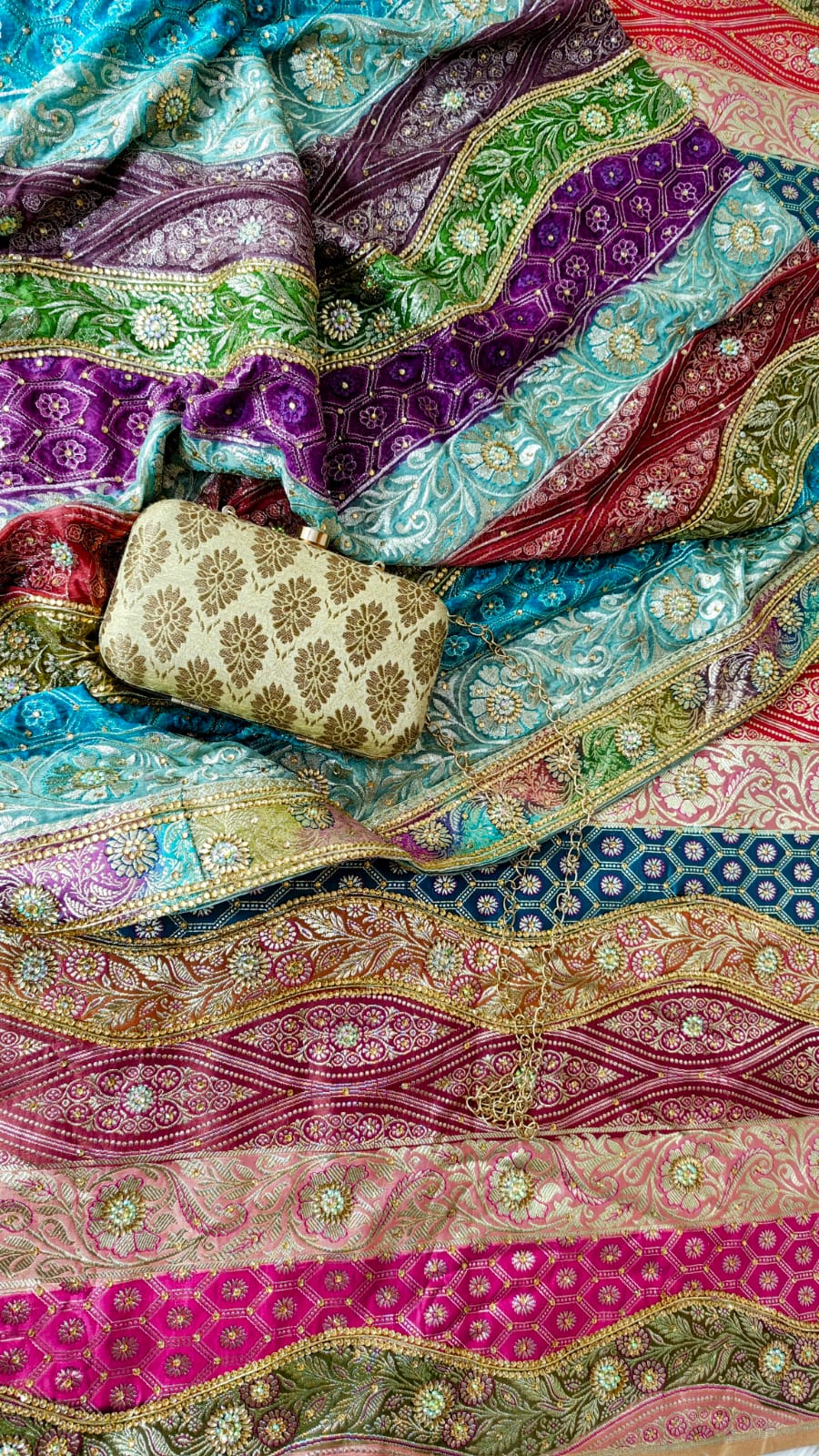 HORIZONE PATTERN HAND FILLED KATAN SILK BANARASI KIMKHAB GHARARA