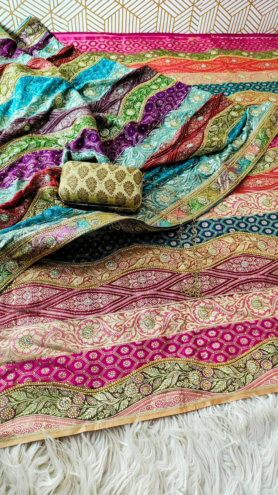 HORIZONE PATTERN HAND FILLED KATAN SILK BANARASI KIMKHAB GHARARA