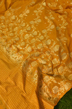Musterd pure kataan Three piece Suit