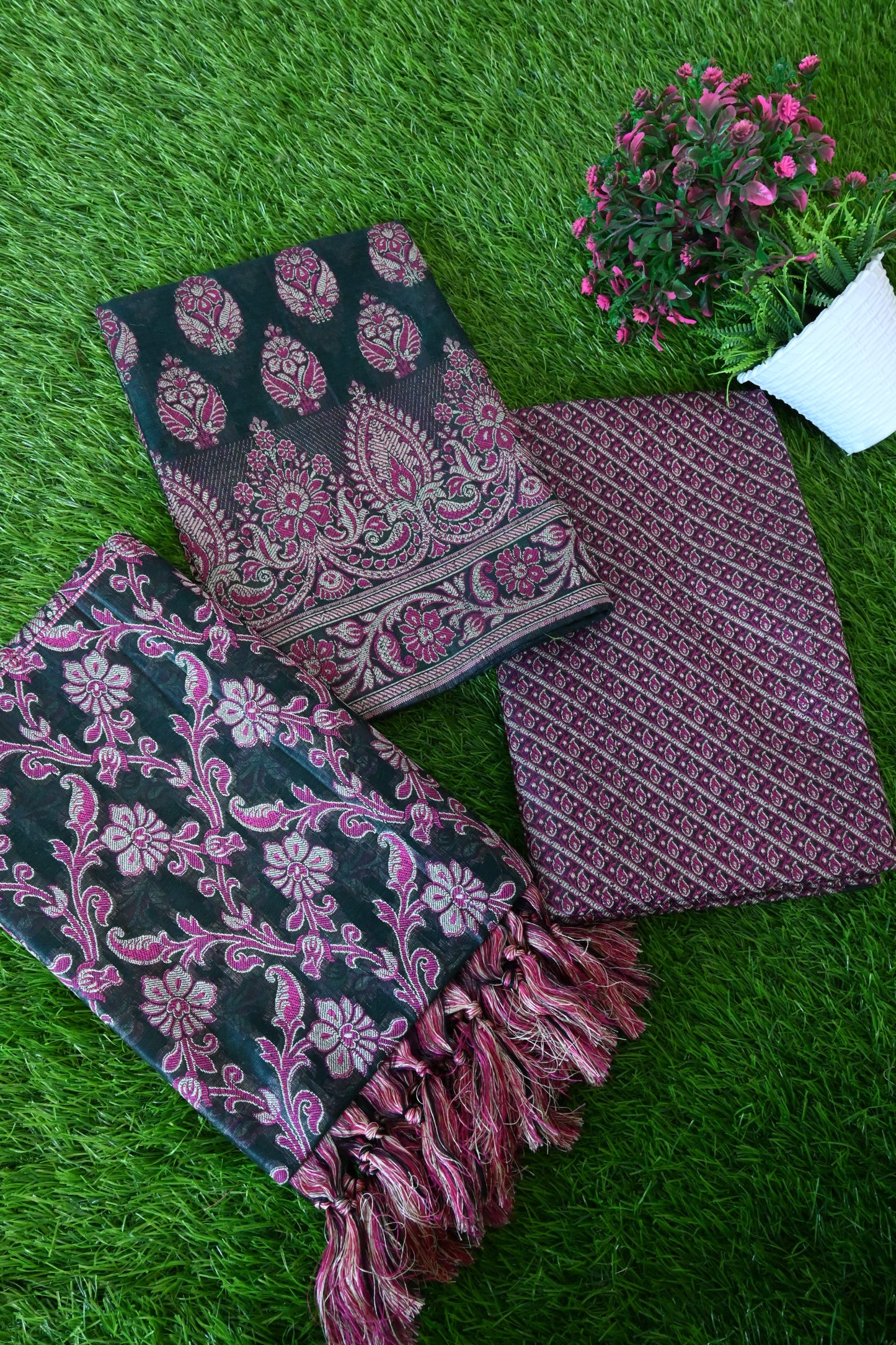 BOTTLE GREEN BANARSI COTTON SILK 3 PIECE SUIT