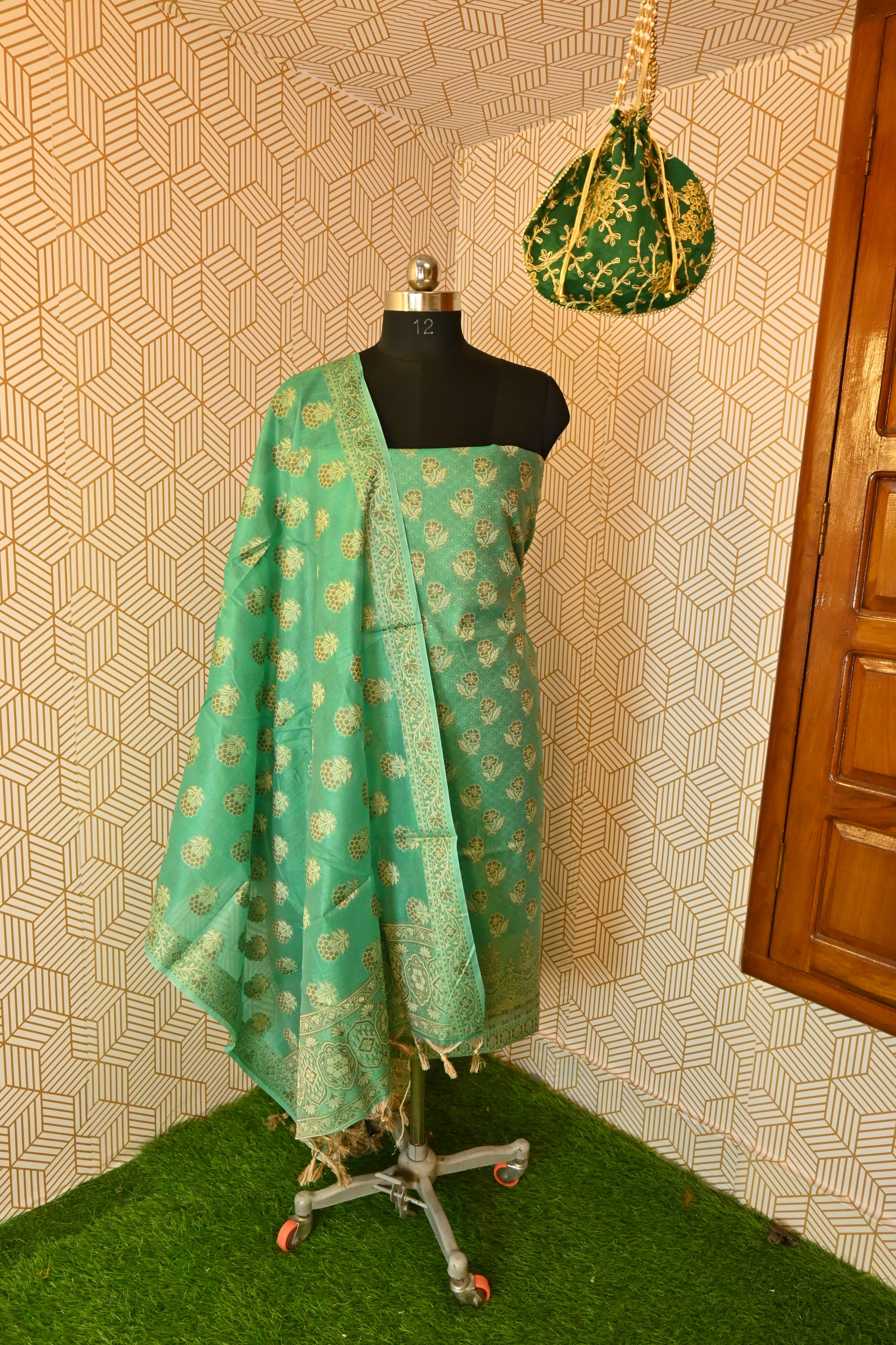 Sea Green Meenadar Banarasi Kimkhab Silk 3 Piece Suit
