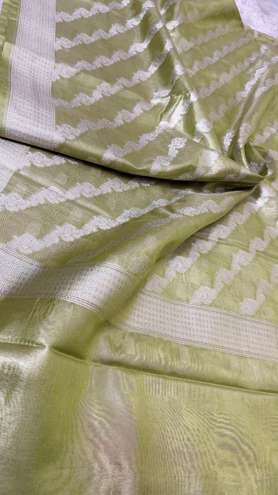 PASTLE PISTA TISSUE 3 PIECE SUIT