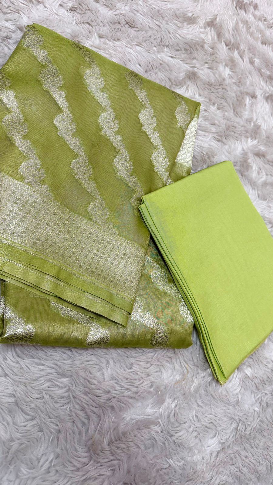 PASTLE PISTA TISSUE 3 PIECE SUIT