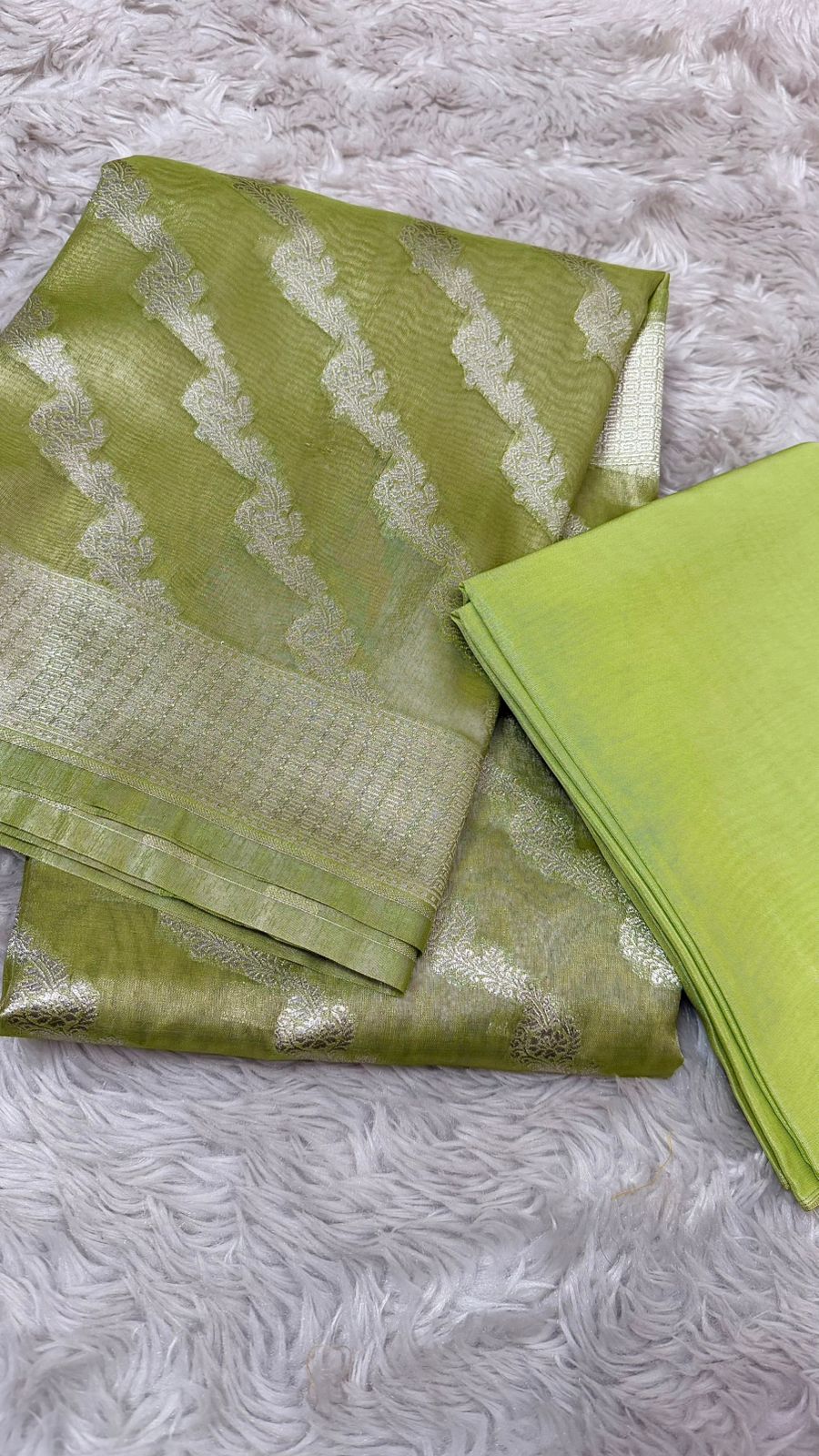 PASTLE PISTA TISSUE 3 PIECE SUIT