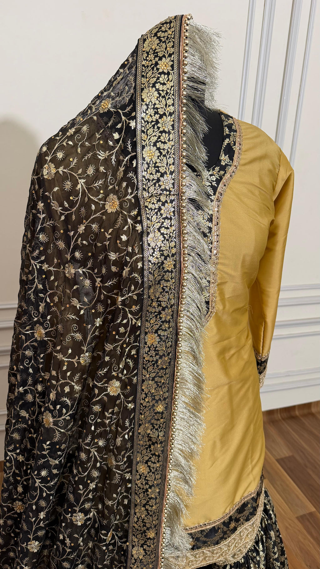 TUSSER BLACK KIMKHAB GHARARA