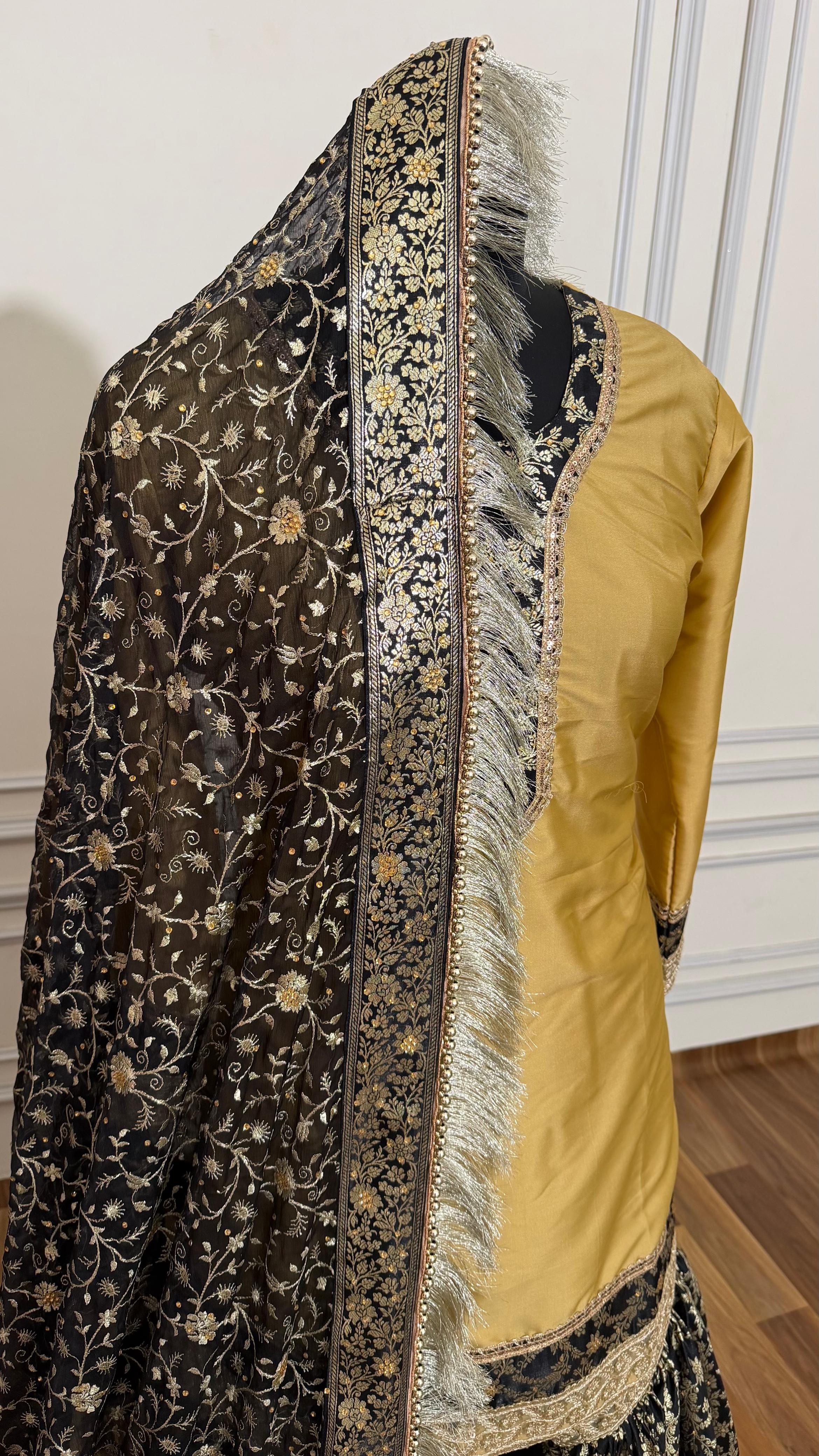 TUSSER BLACK KIMKHAB GHARARA