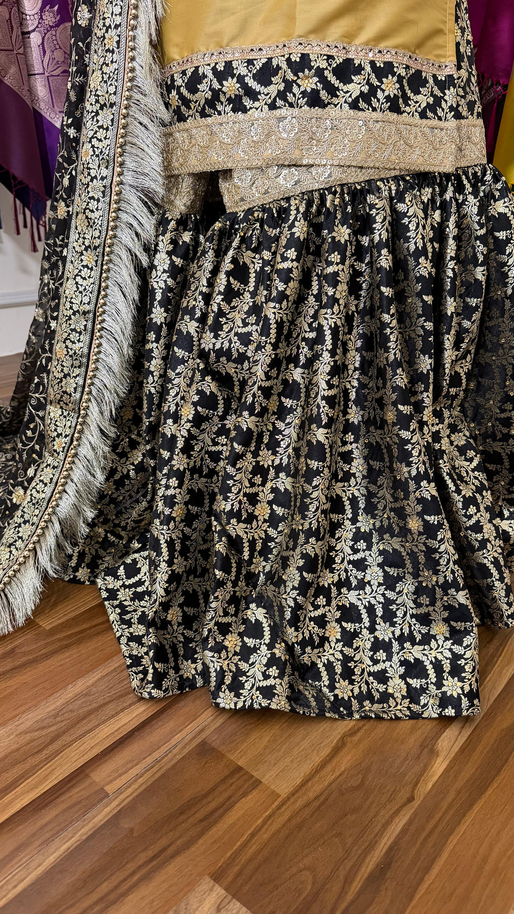 TUSSER BLACK KIMKHAB GHARARA