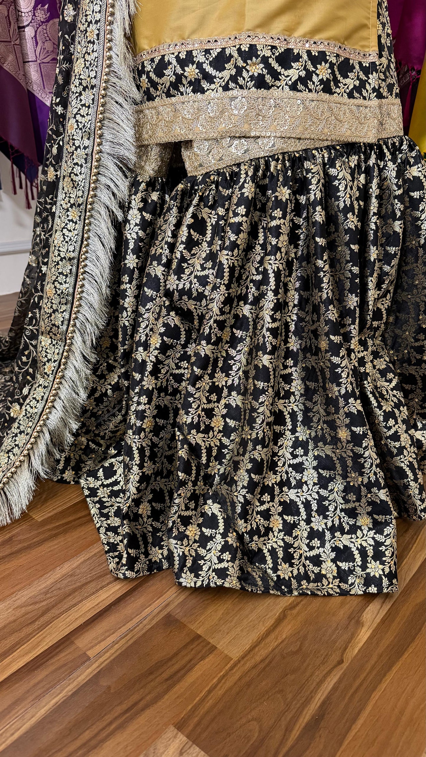 TUSSER BLACK KIMKHAB GHARARA