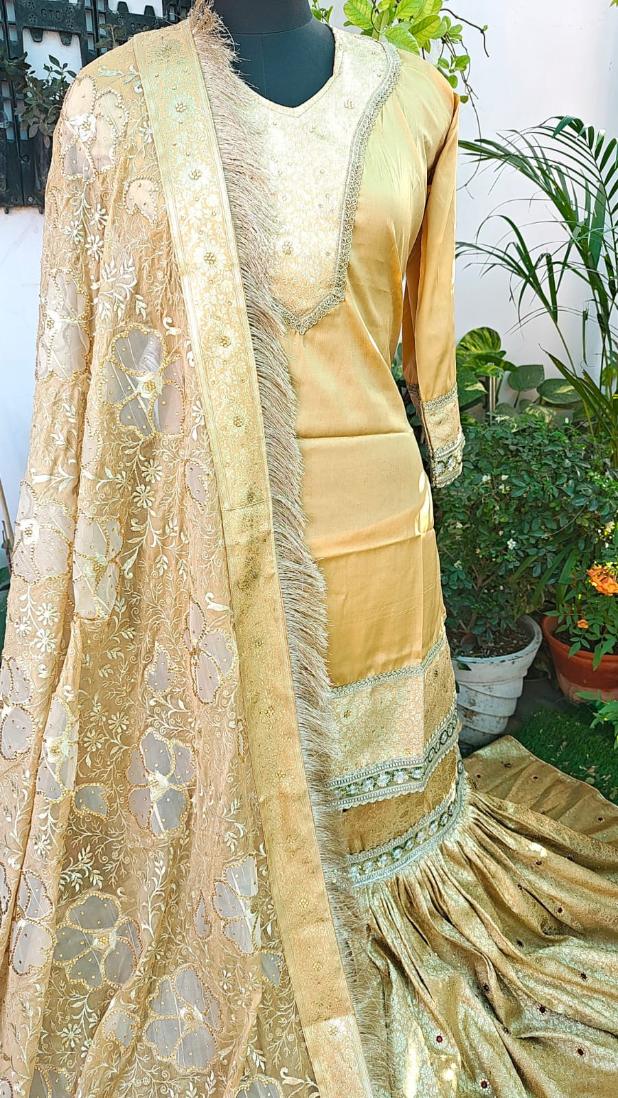 TUSSSER BANARASI KIMKHAB GHARARA WITH DESIGHNER DUPATTA