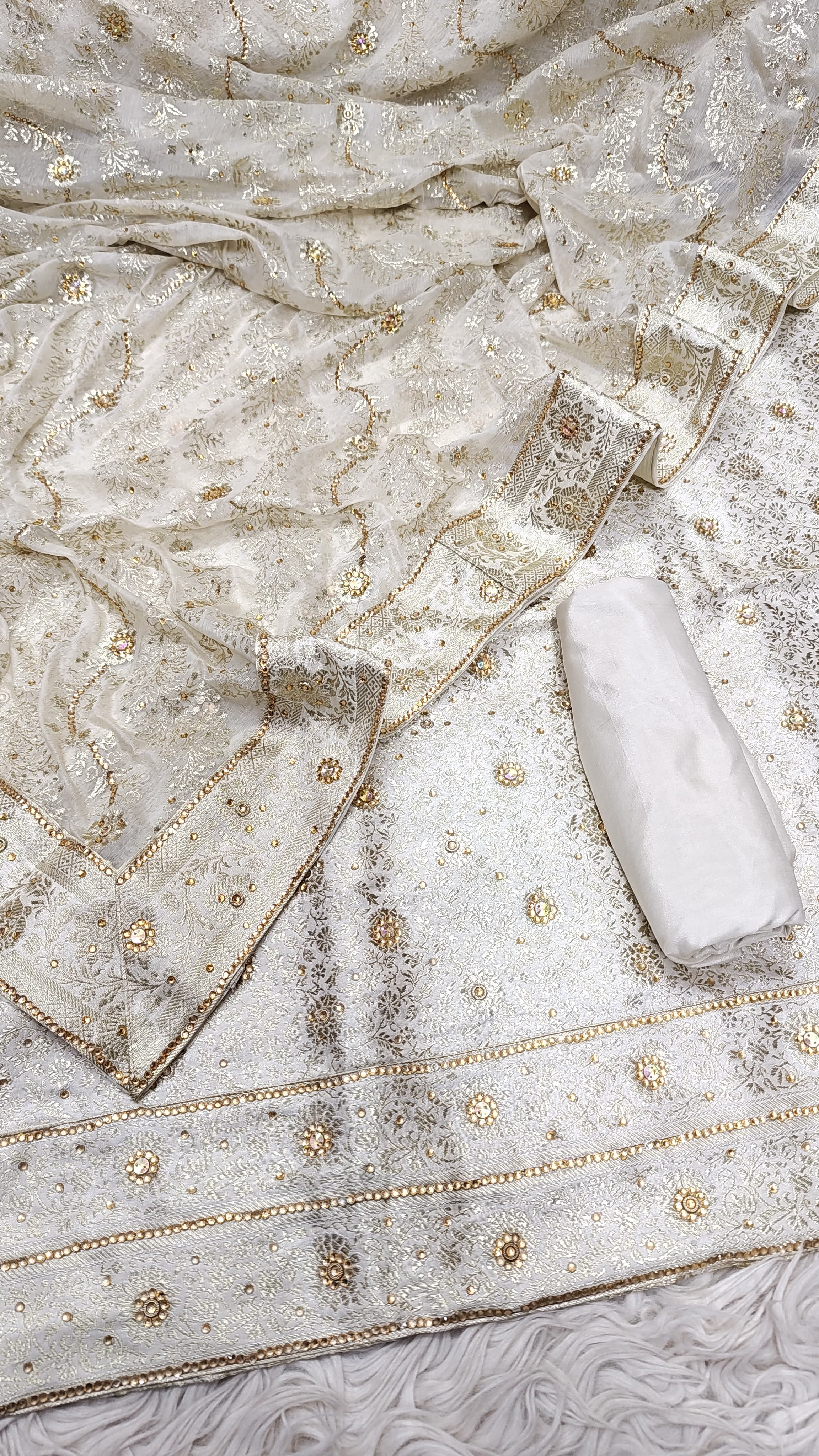 Off White Banarasi Kimkhab Silk 3 Piece Suit