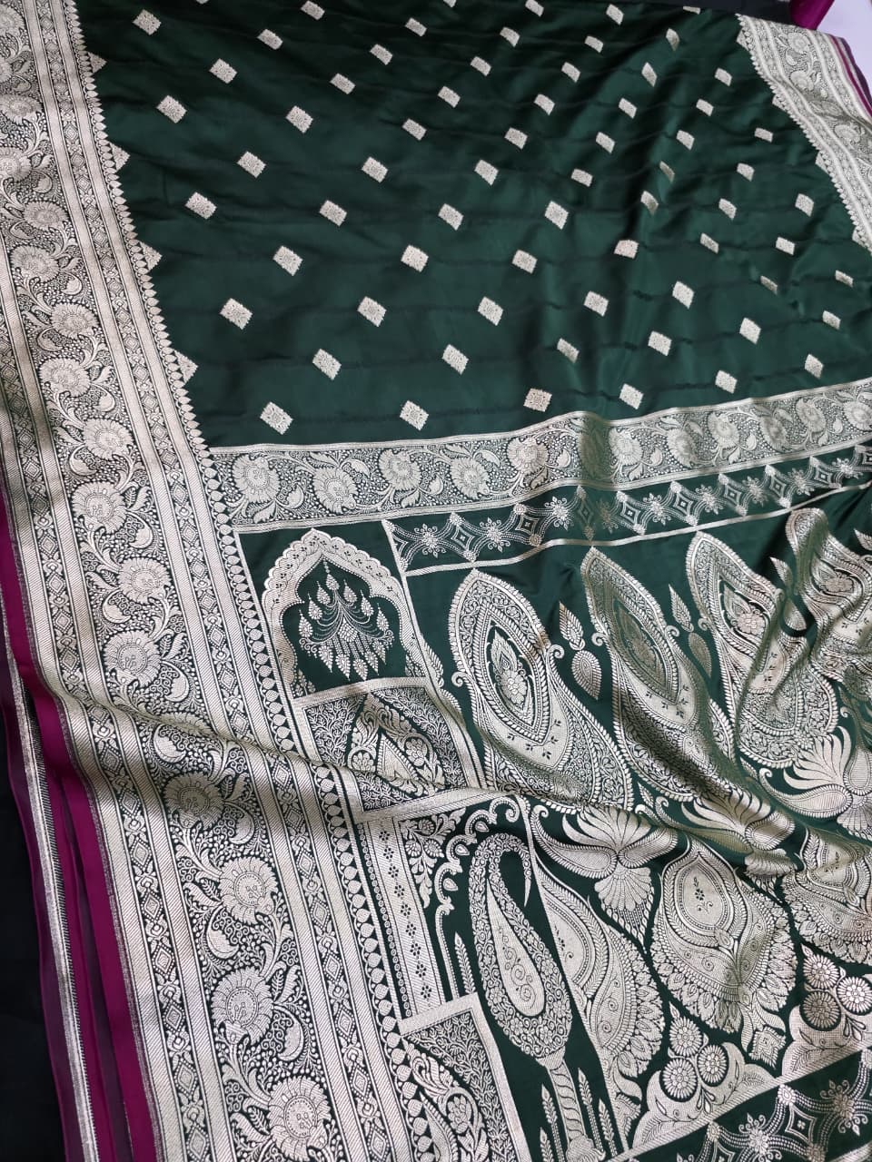 BOTTLE GREEN MASHRU SILK SAREE WITH BOOTI AND TANCHUI PATTERN