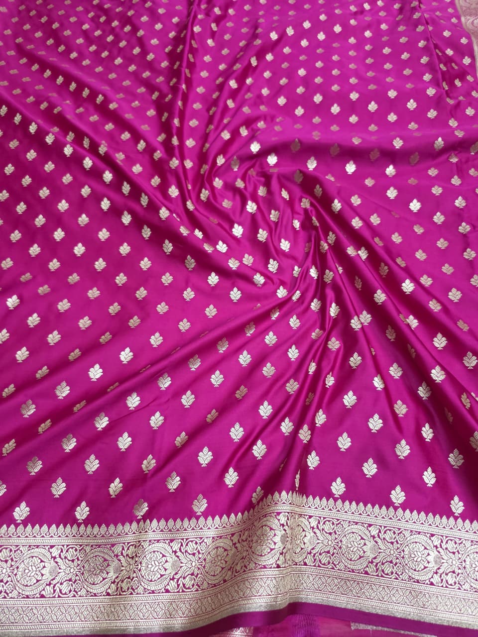RANI PINK MASHRU SILK SAREE WITH BOOTI MOTIF