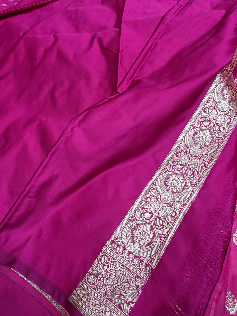 RANI PINK MASHRU SILK SAREE WITH BOOTI MOTIF