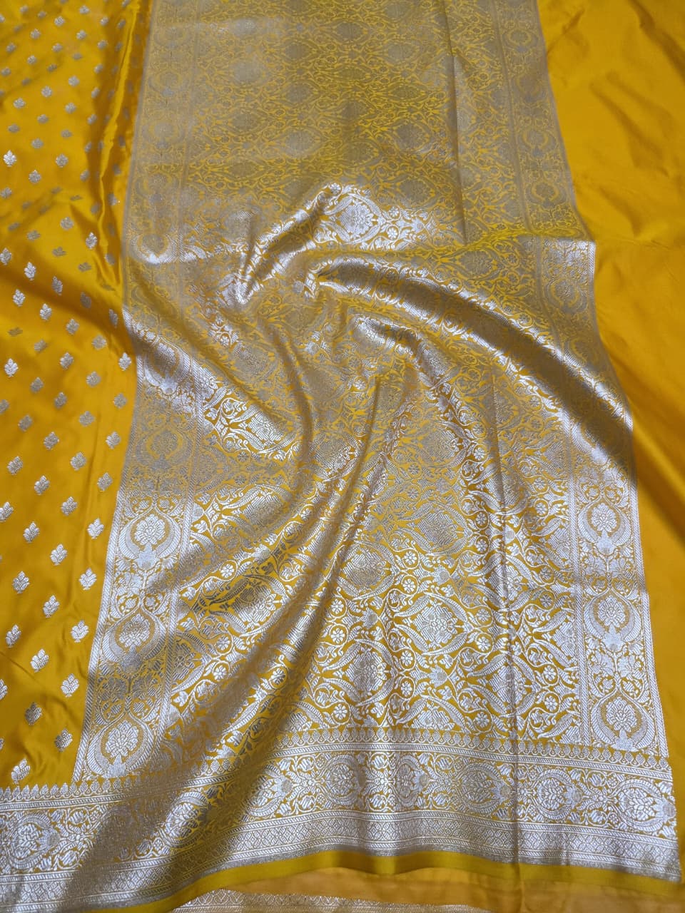 GOLDEN YELLOW MASHRU SILK SAREE WITH BOOTI MOTIF