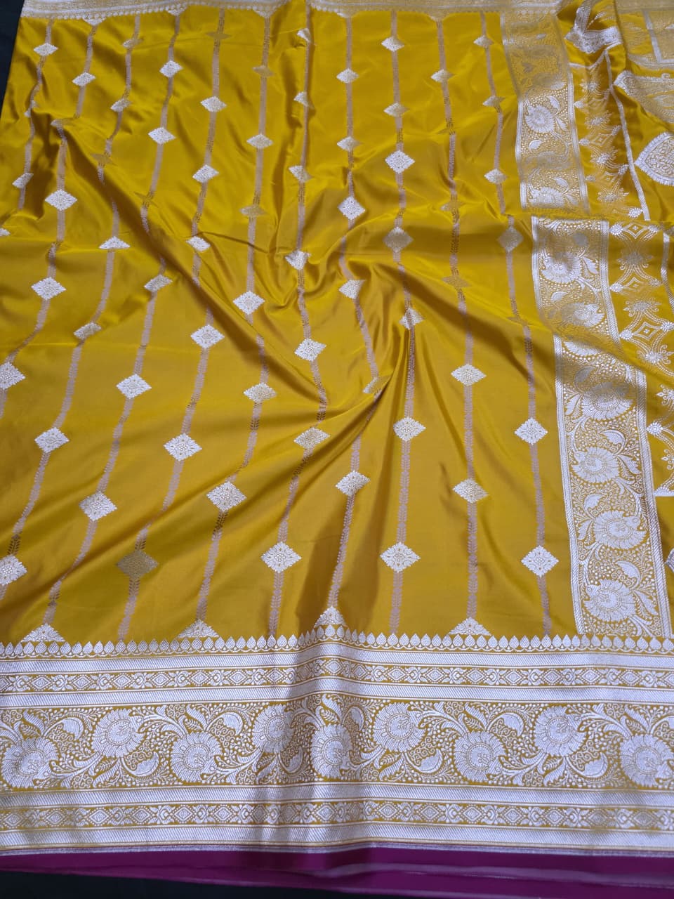 LIGHT DIJON YELLOW MASHRU SILK SAREE WITH BOOTI AND TANCHUI PATTERN