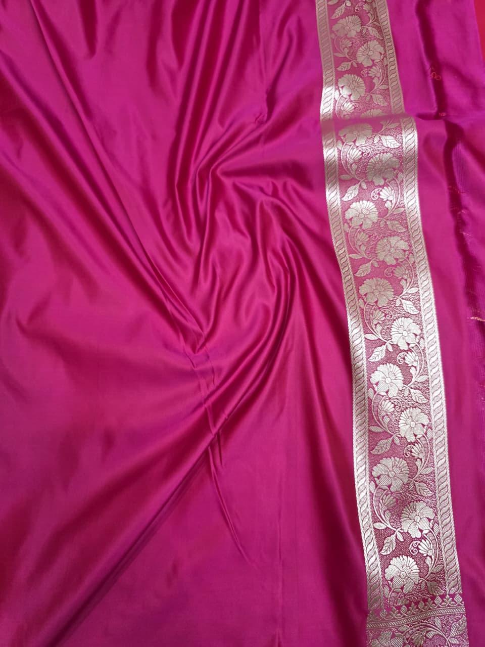 RANI PINK MASHRU SILK SAREE WITH FLORAL BOOTI PATTERN