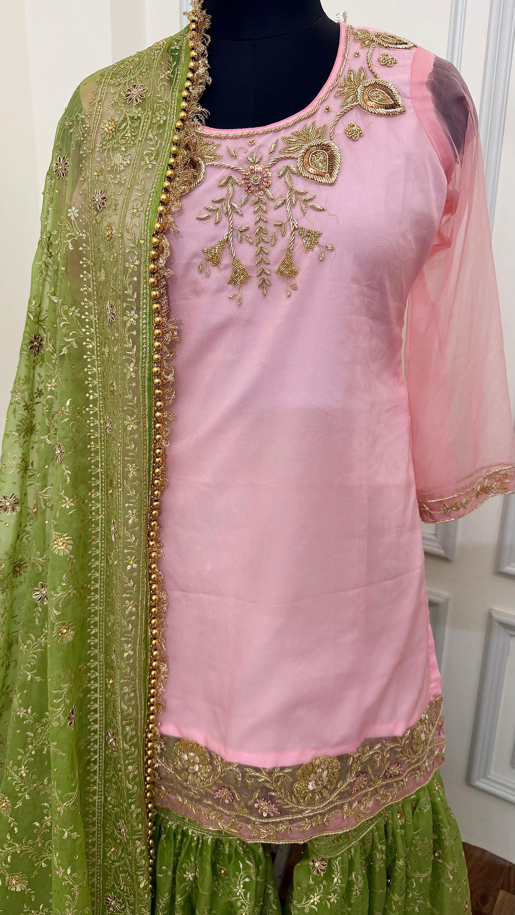 PISTA BABY PINK CONTRAST GHARARA