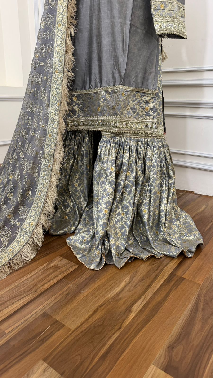 GREY COLOR BANARASI KIMKHAB GHARARA