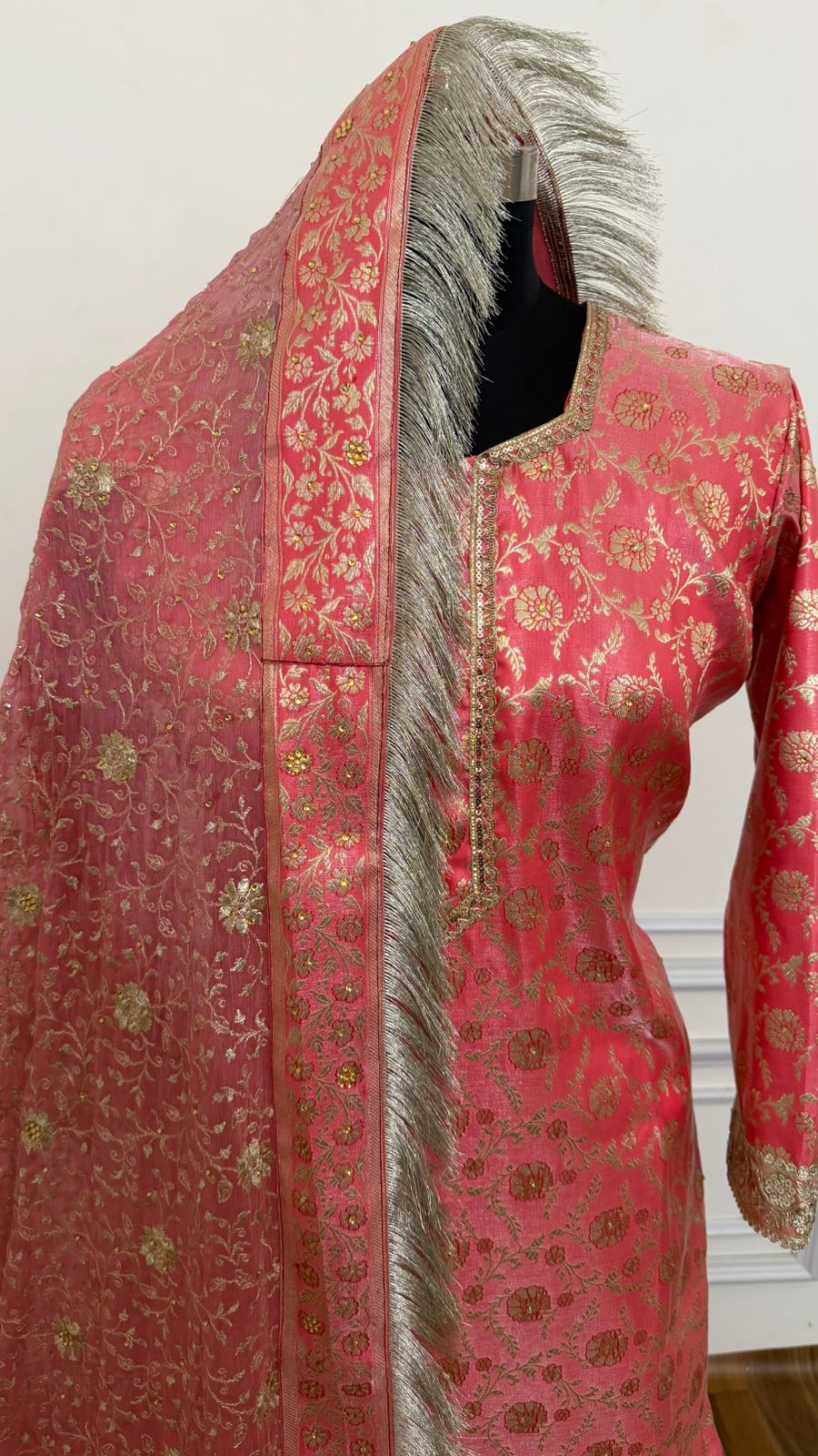LIGHT STRAWBERRY COLOR BANARASI KIMKHAB GHARARA