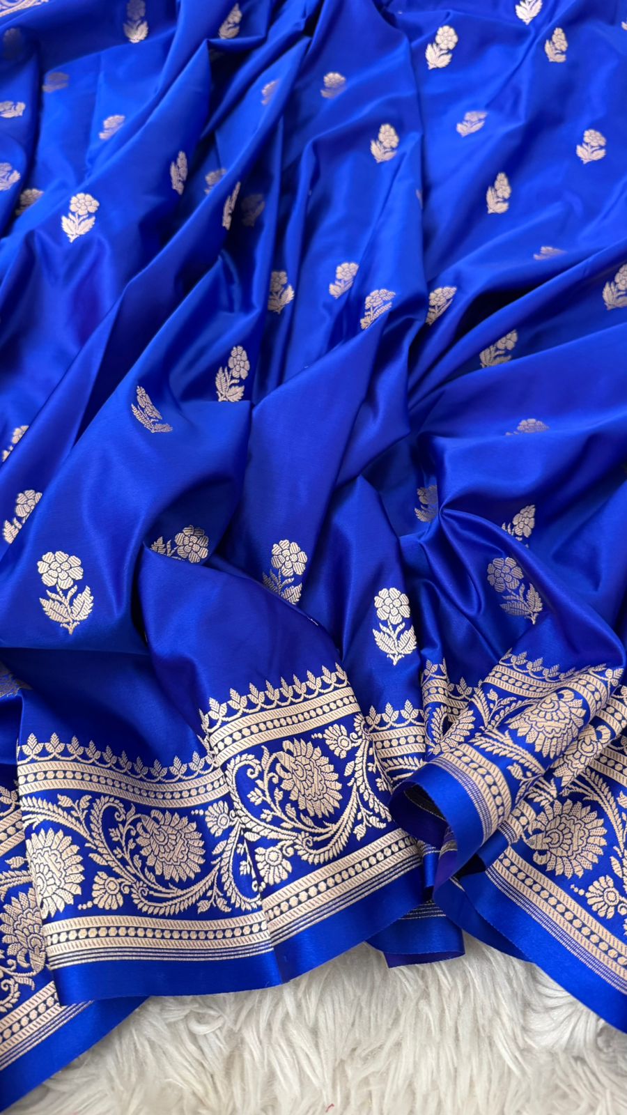FLORAL MOTIF MASHRU SILK SAREE