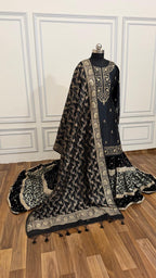ZET BLACK VELVET FARSHI LEHENGA WITH BANARASI MEENEDAR DUPATTA