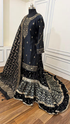ZET BLACK VELVET FARSHI LEHENGA WITH BANARASI MEENEDAR DUPATTA