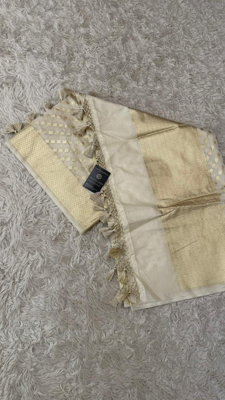 DYEBLE COSMO SILK DUPATTA WITH TUSSEL