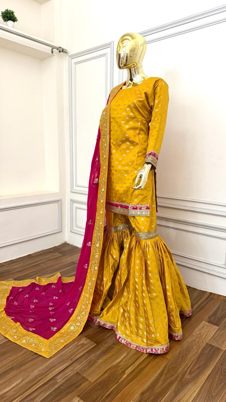 TUSCANY COLOR BOOTI MOTIF CONTRAST GHARARA