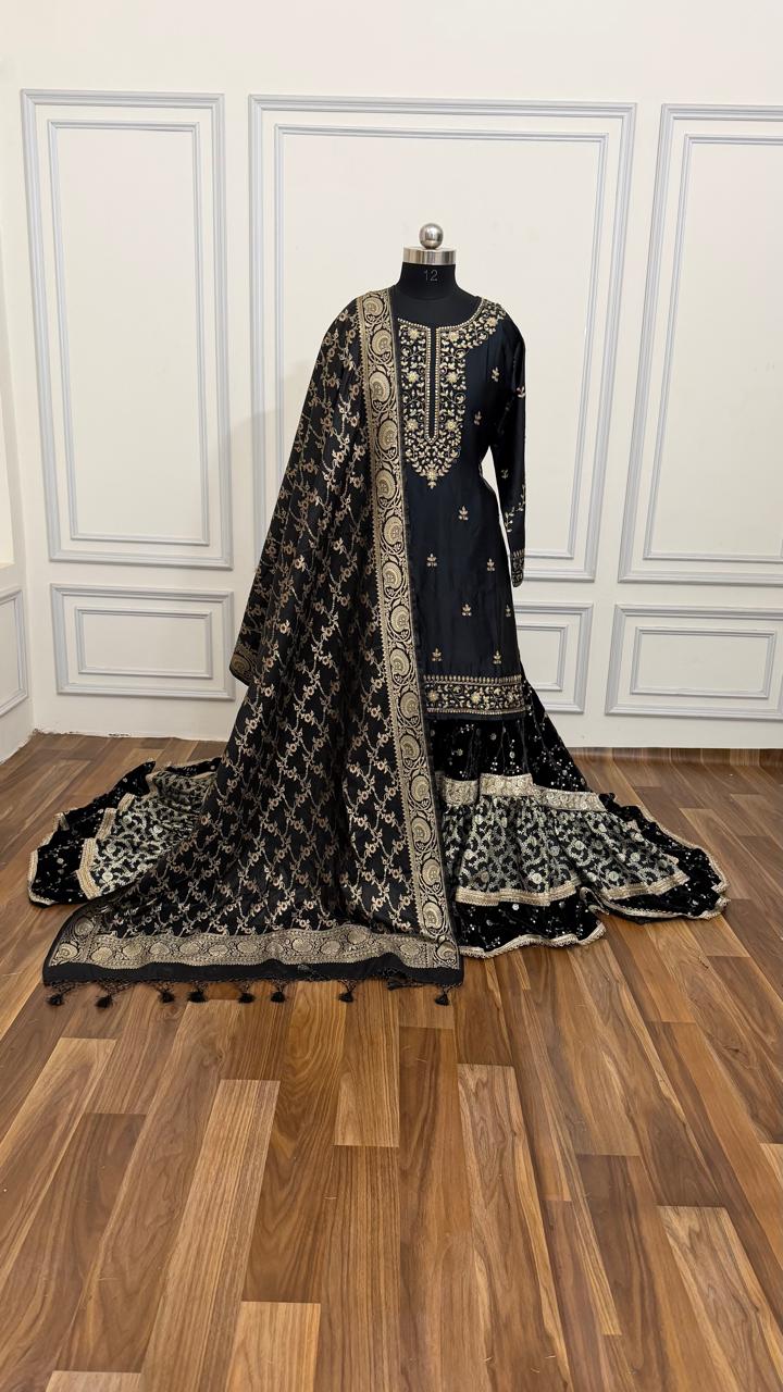 ZET BLACK VELVET FARSHI LEHENGA WITH BANARASI MEENEDAR DUPATTA