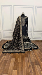 ZET BLACK VELVET FARSHI LEHENGA WITH BANARASI MEENEDAR DUPATTA