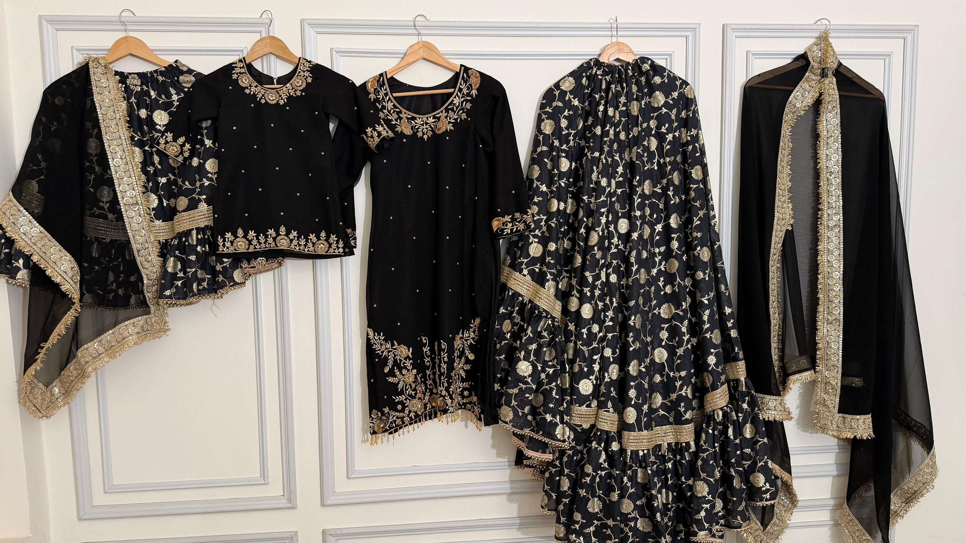 PURE ZARDOZI TOP FARSHI LEHENGA