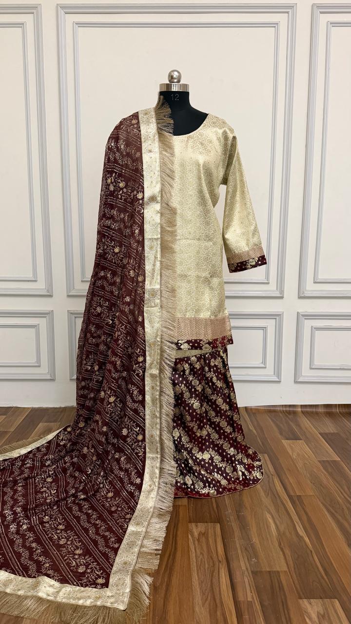 CONTRAST SHADE GHARARA