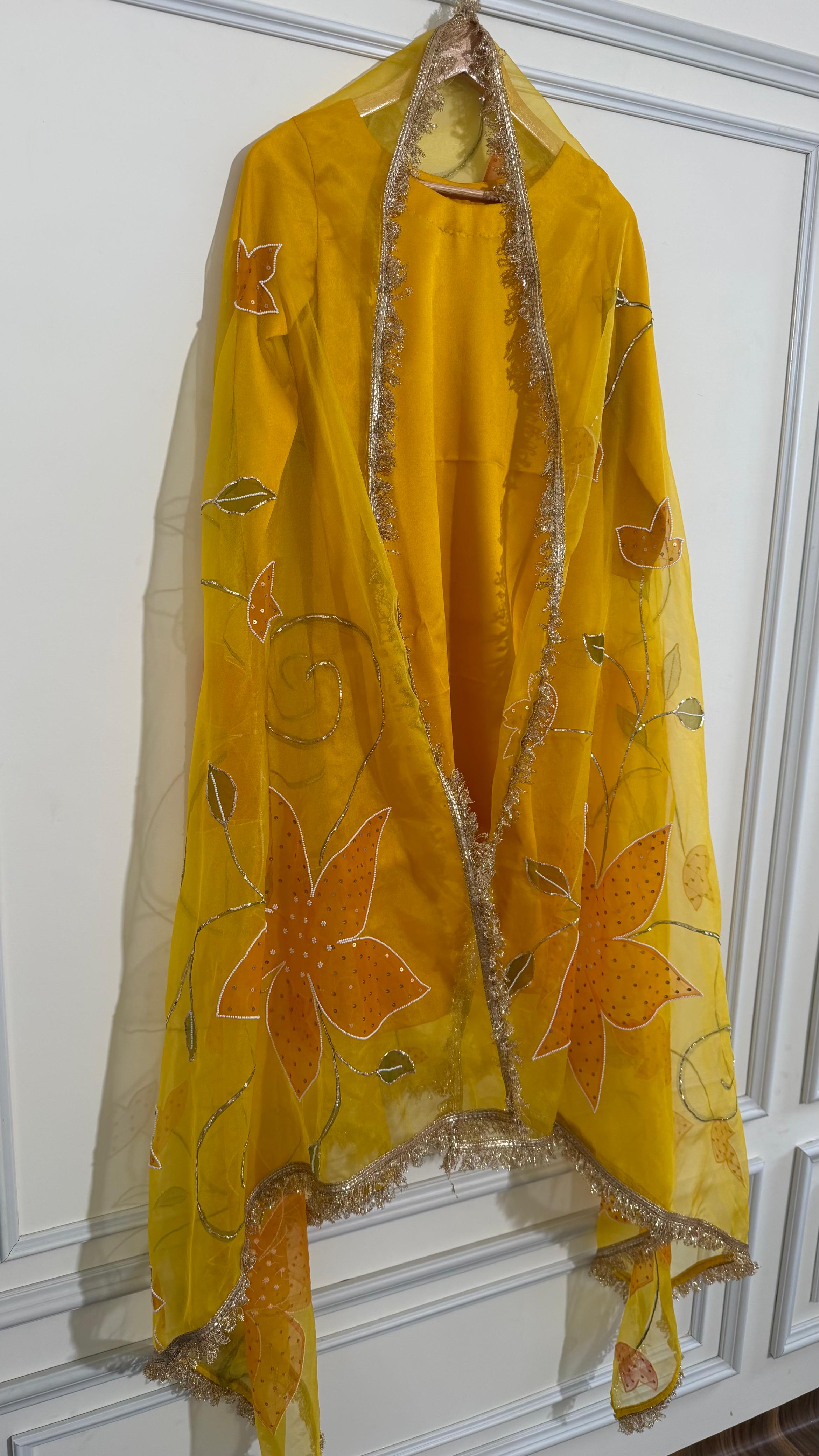 YELLOW HAND PAINTED HAND WORK DUPATTA