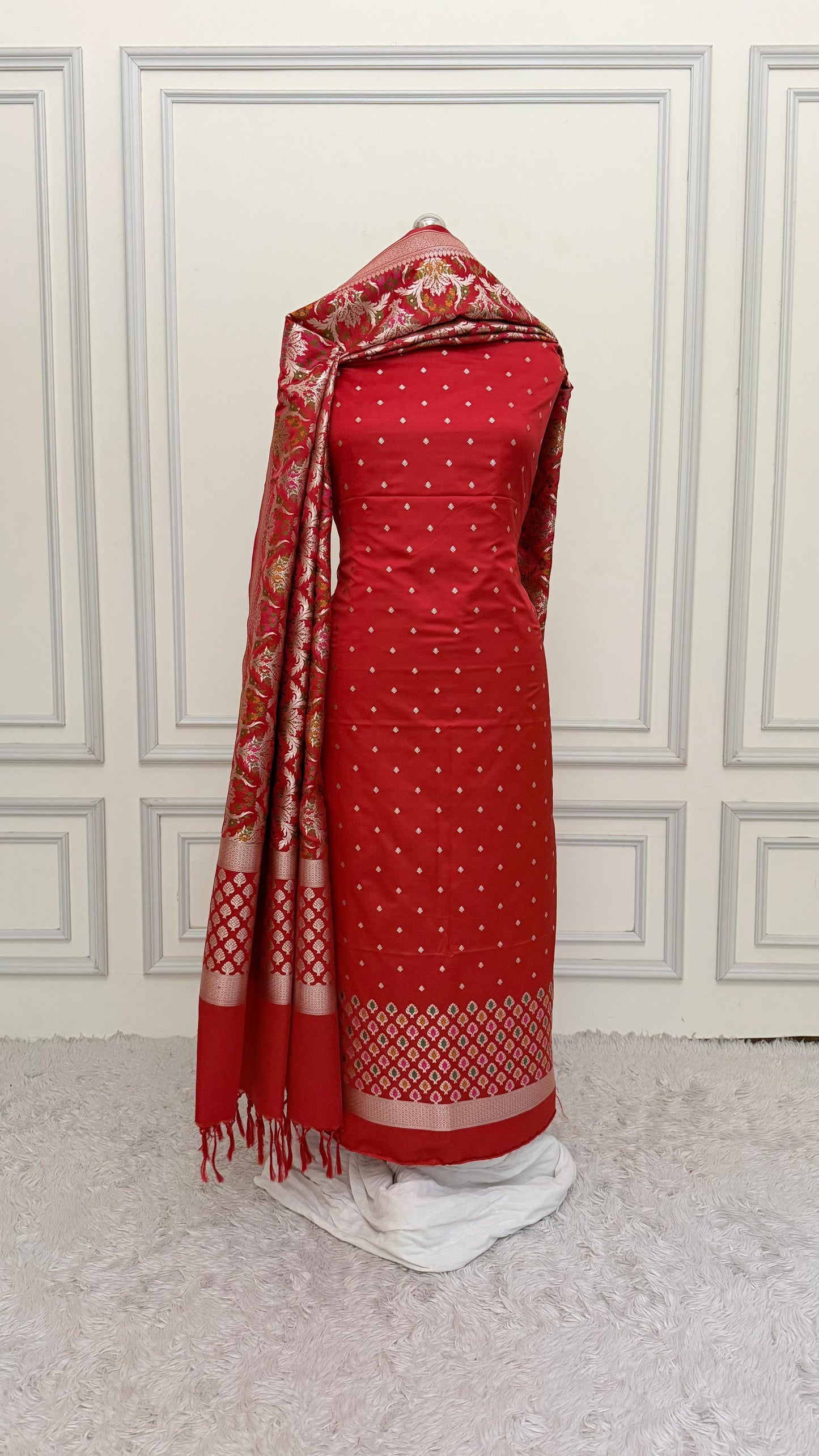 PASTLE RED MEENEDAR 3 PIECE SUIT