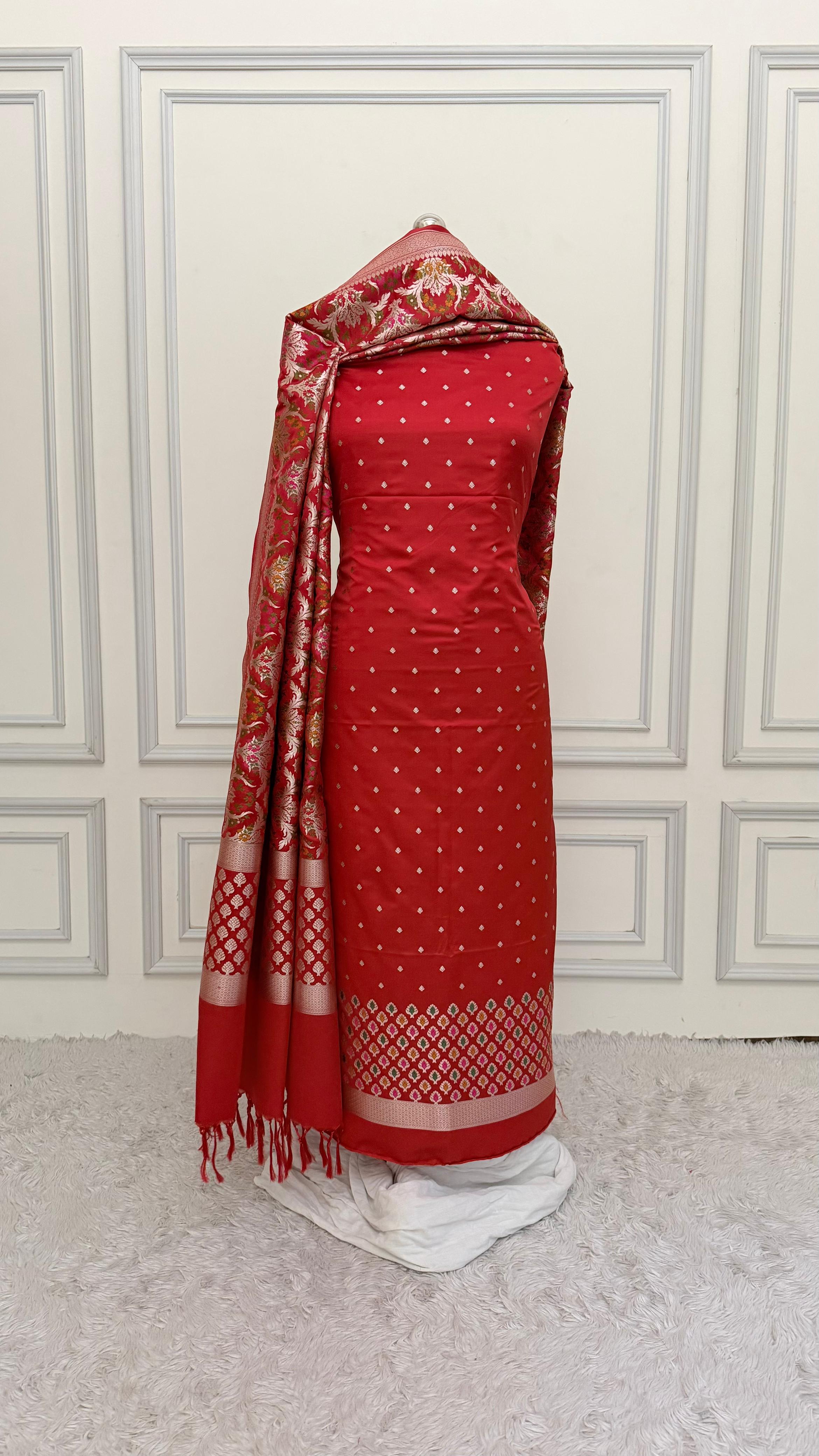 PASTLE RED MEENEDAR 3 PIECE SUIT