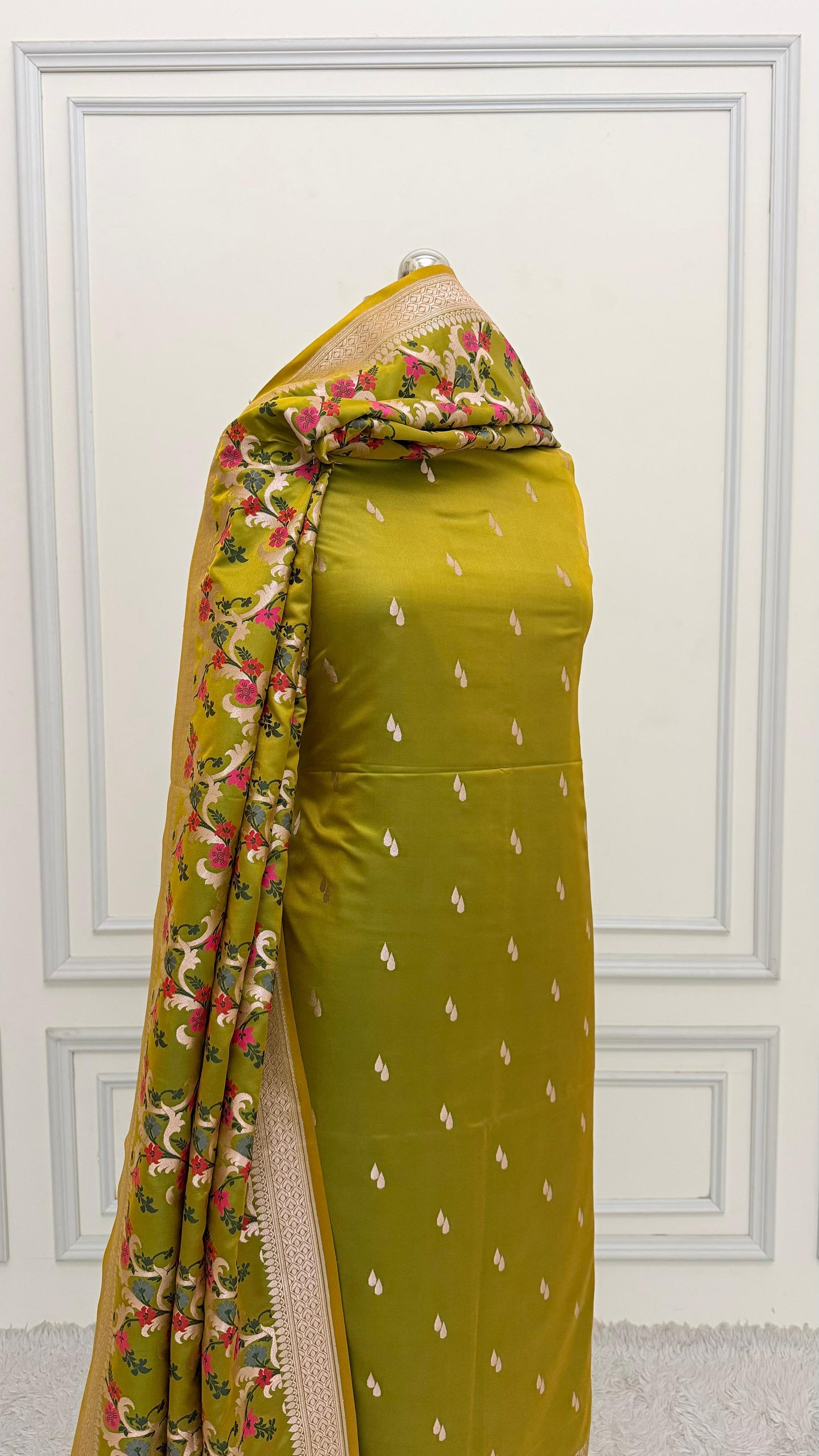 MEHENDI COLOR MEENEDAR 3 PIECE SUIT
