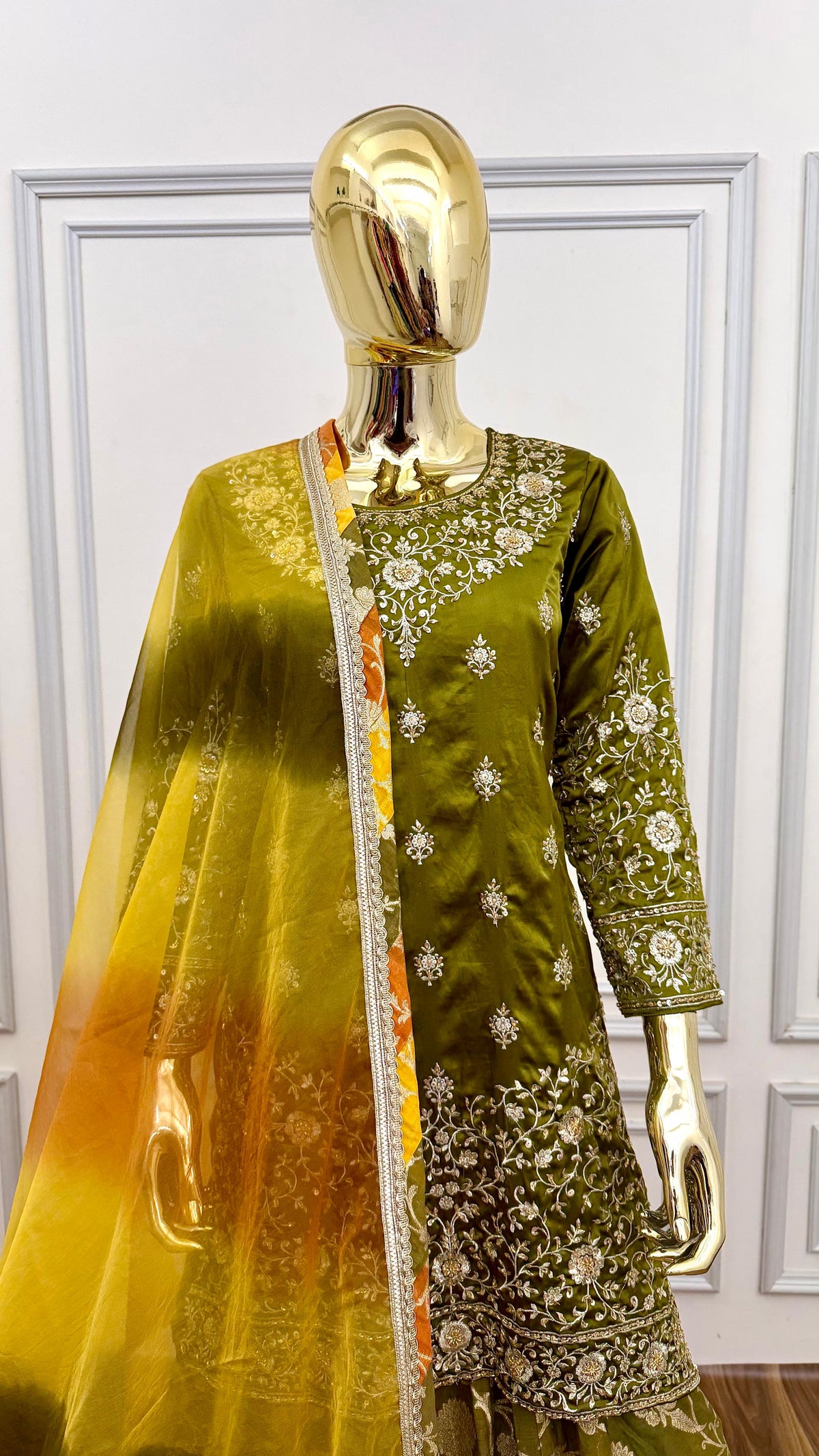 CHATAPATI FARSHI LAHENGA