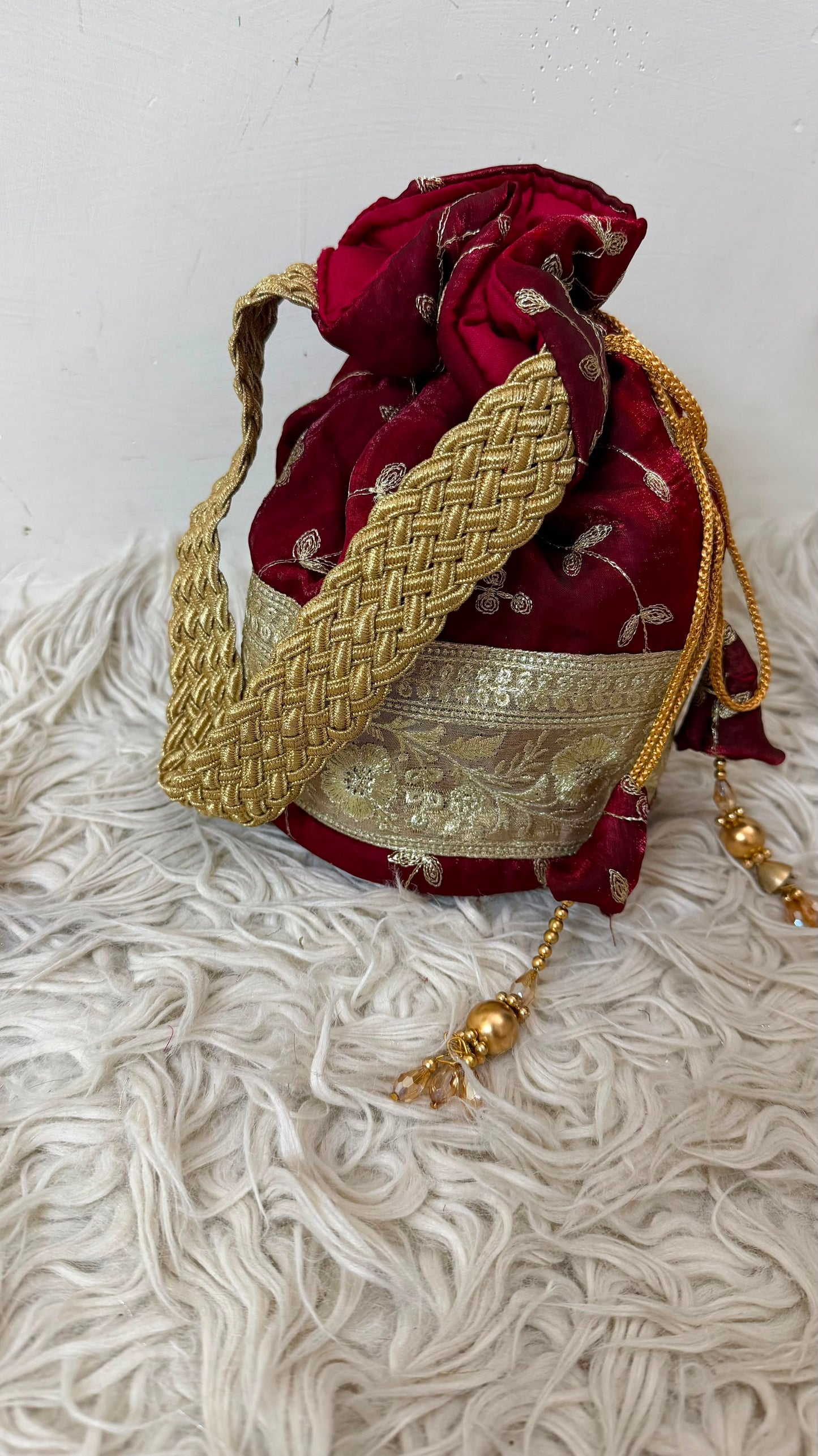 ITALIAN SHIMMER SILK BANARASI POTLI