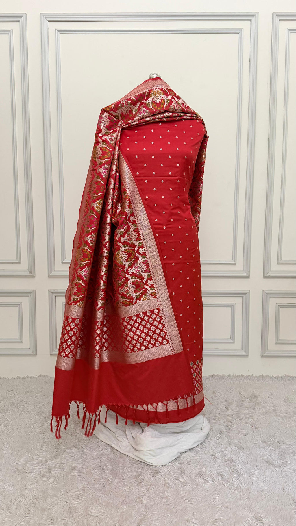PASTLE RED MEENEDAR 3 PIECE SUIT