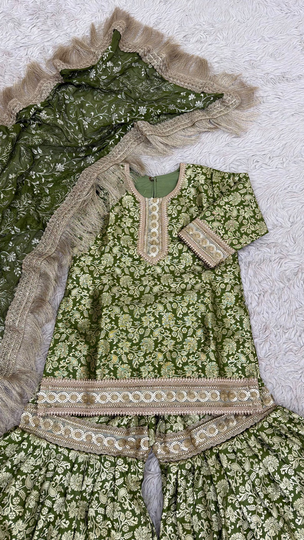 MEHENDI BANARASI TOP GHARARA