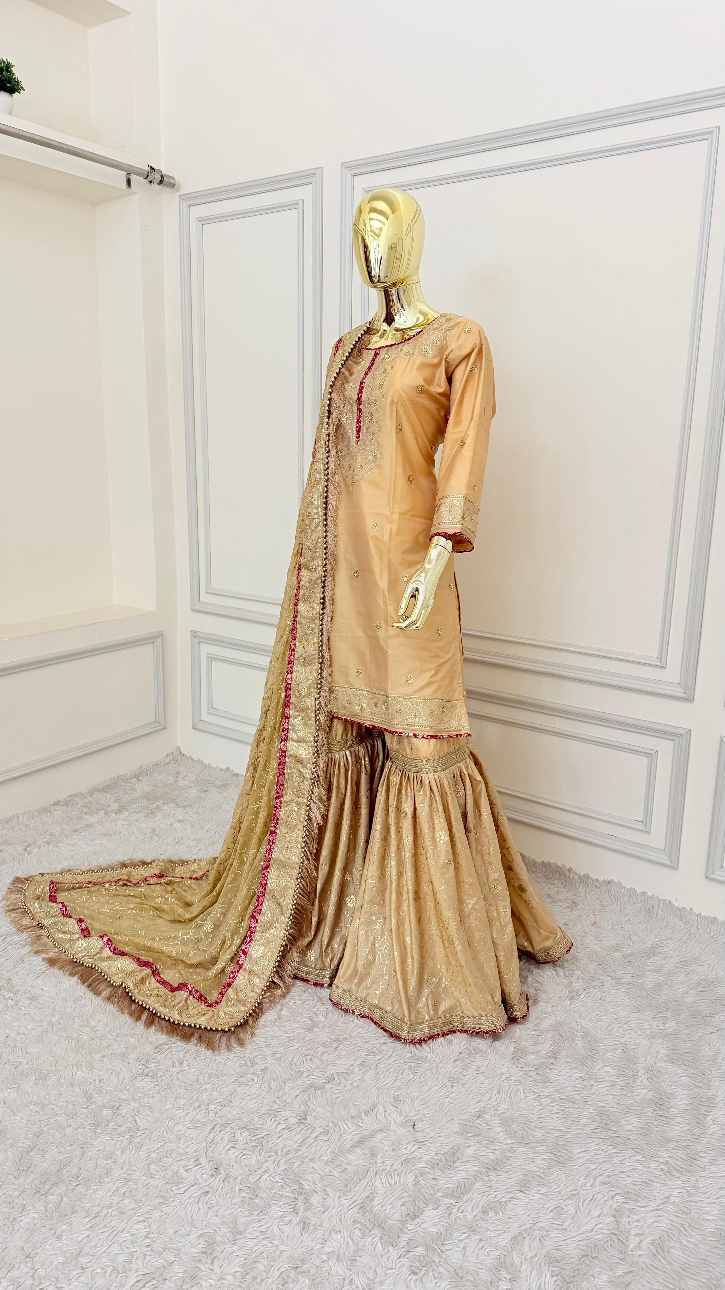 CONTRAST PIPING GHARARA